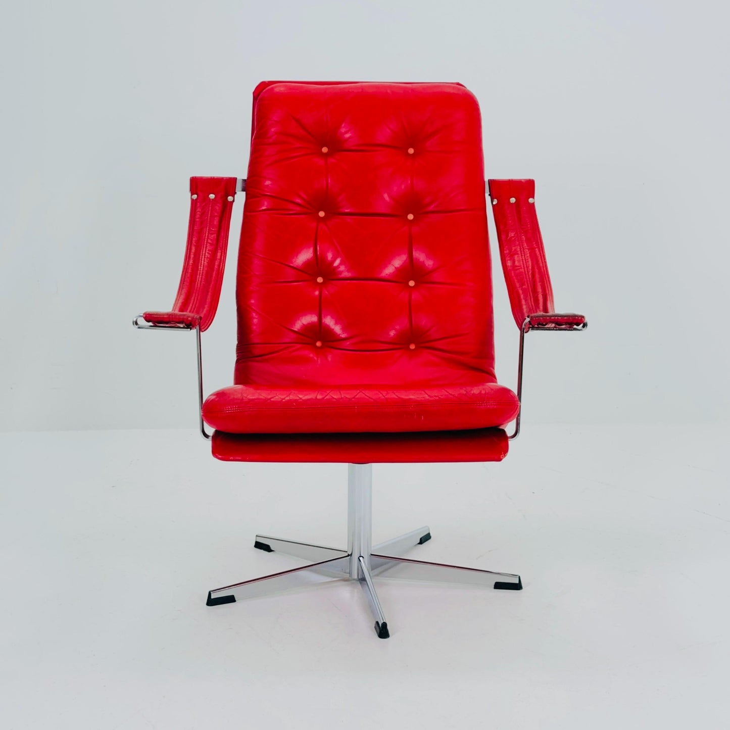 Mid-Century Swivel Armchair by Geoffrey Harcourt – Artifort, 1960s Netherlands