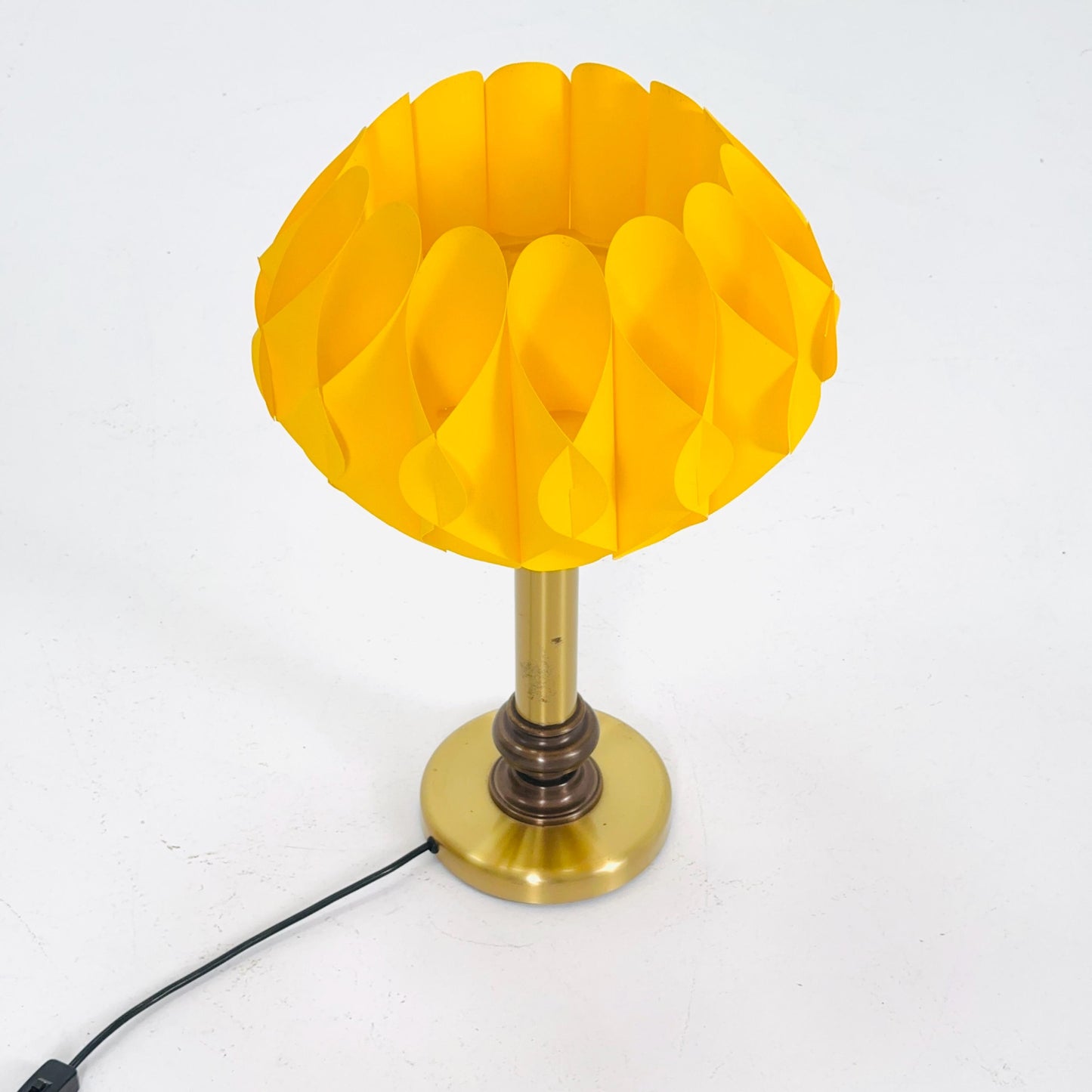 Mid-Century Zicoli Table Lamp – Yellow Sculptural Shade & Brass Base, 1960s