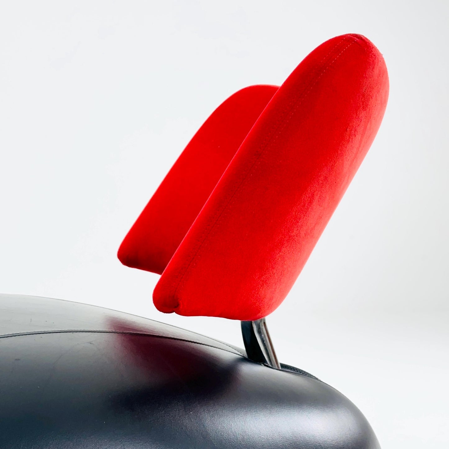Mid century Orginal Leather Pallone lounge chairs by Roy de Scheemaker for Leolux, 1980s