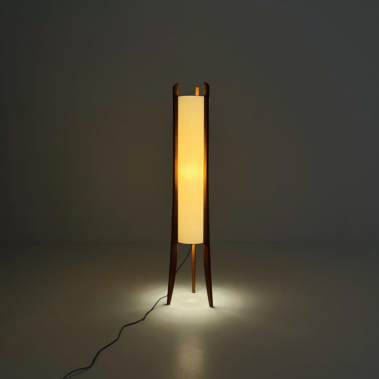 Mid-Century “Rumba” Tripod Floor Lamp by Helena Poch for Taller Uno – Spanish Modern Design, 1980s