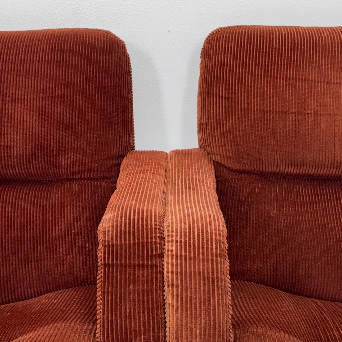 Set of 2 Mid Century Italian Lounge Chairs – Brown Velvet & Cast Chrome, 1980s Italy