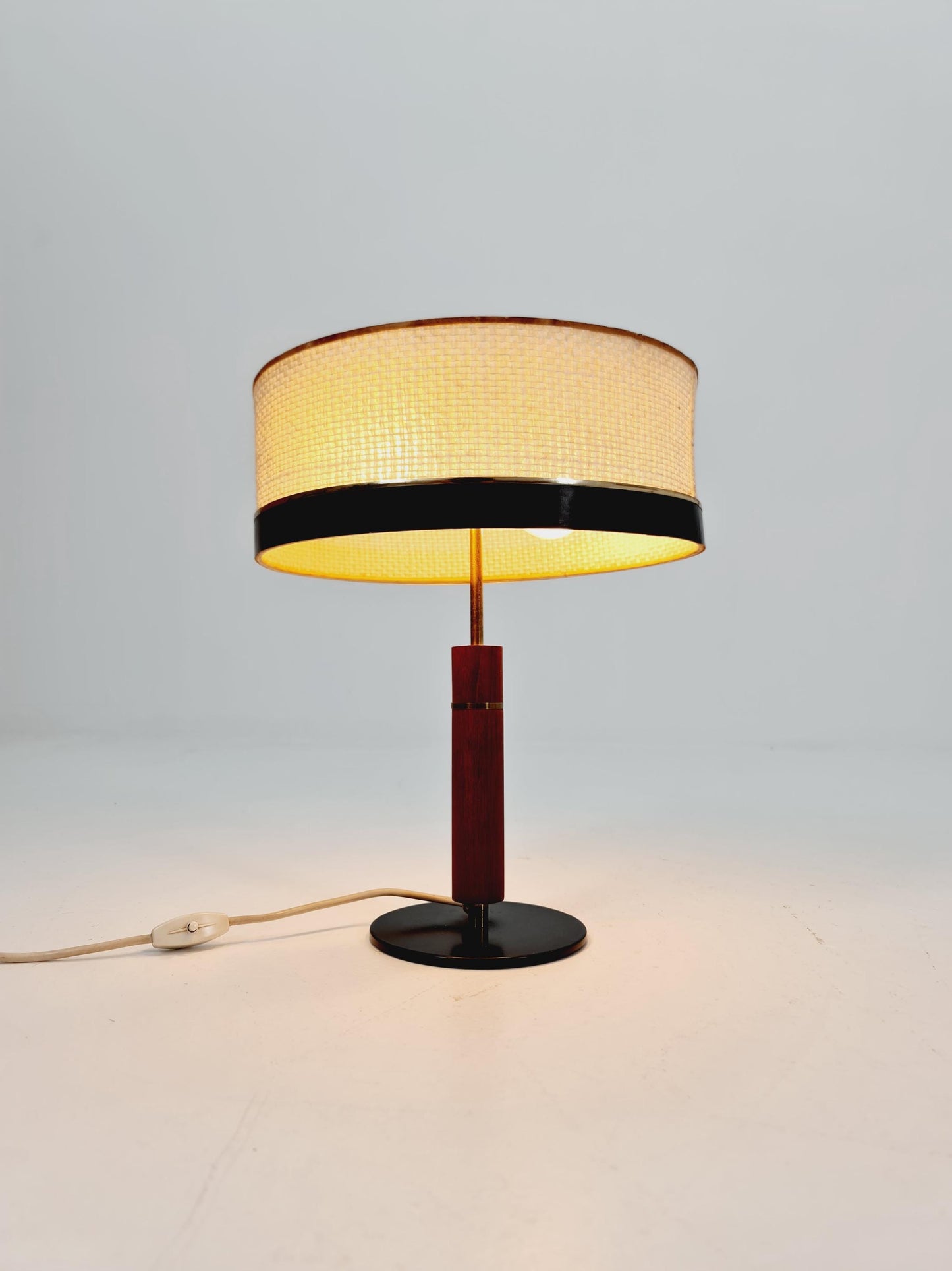 Mid century teak & brass table lamp by Vereinigte Werkstätten München, Germany, 1960s