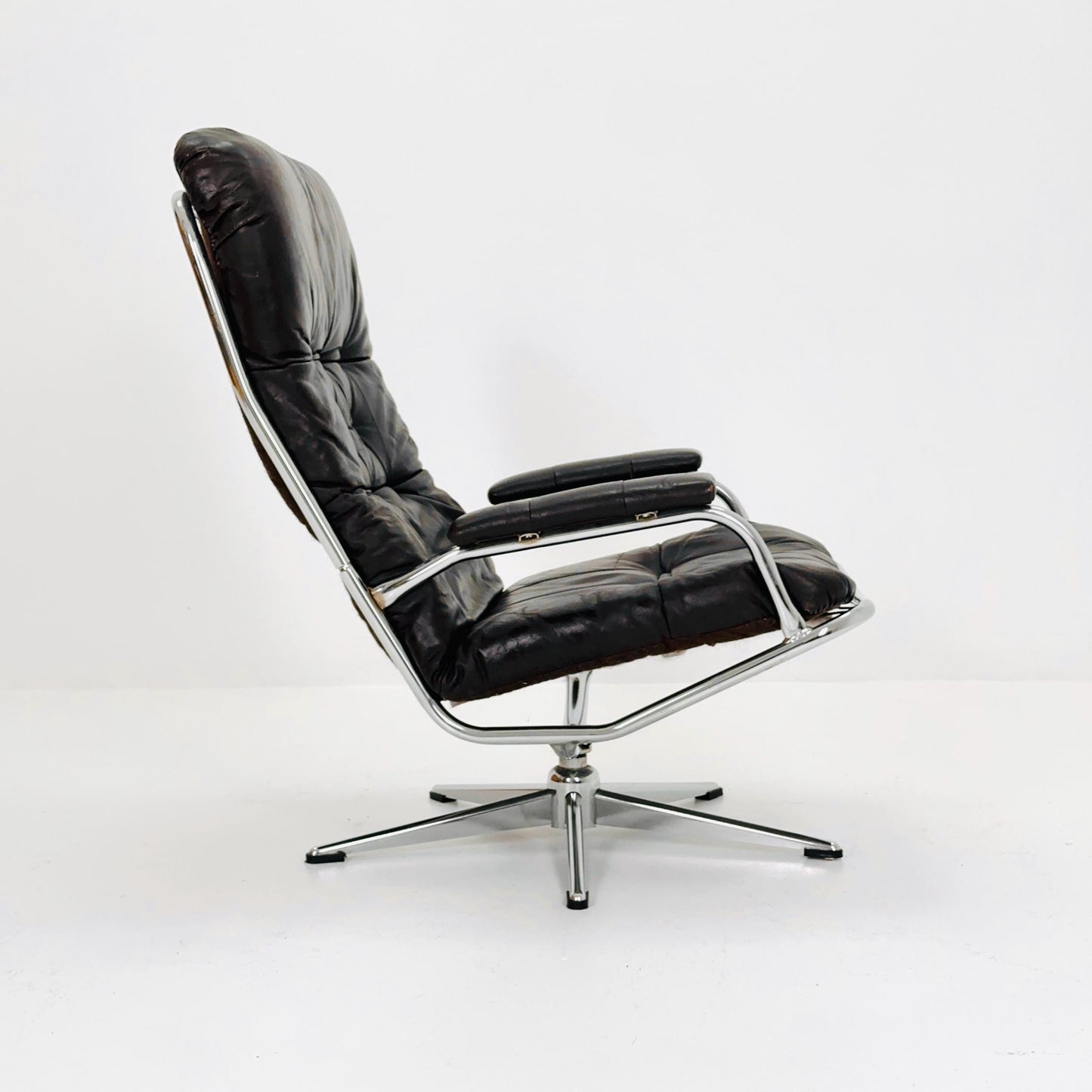 Mid Century Industrial Swivel Armchair by Skoghaug Industries, Norway, 1960s