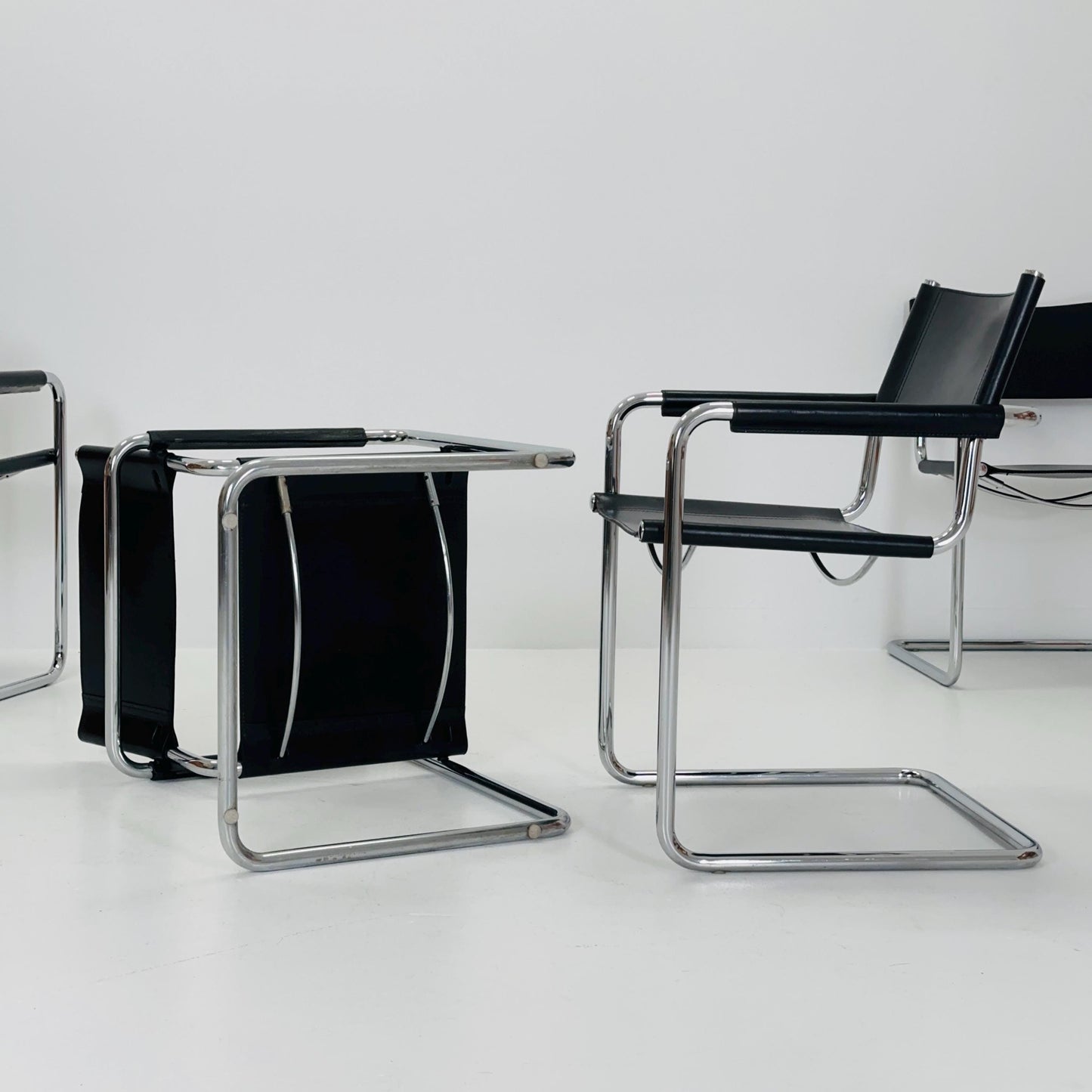 Set of 6 Mid century B34 Matteo Grassi Mg5 black leather cantilever chairs by Mart Stam italy 1980s