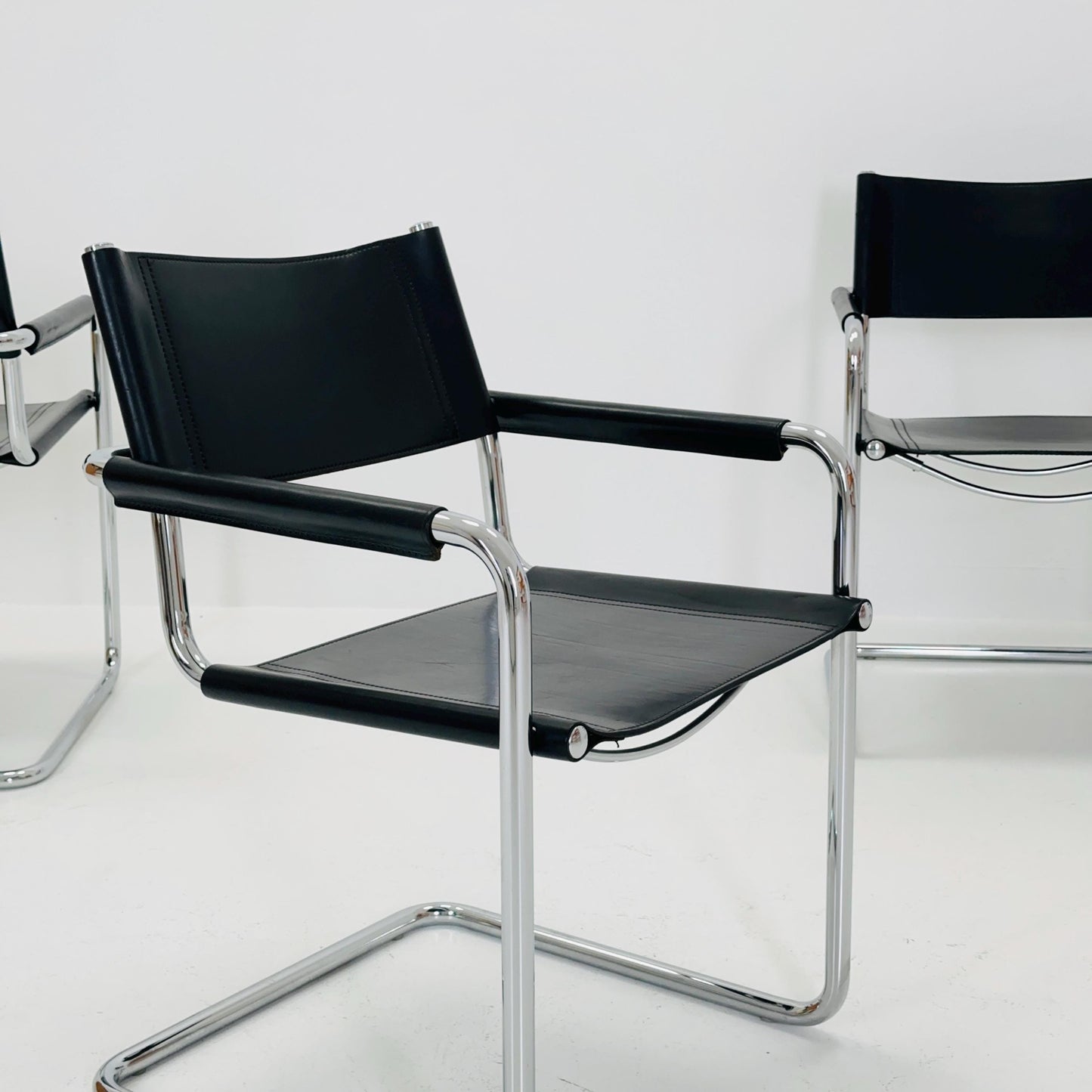 Set of 4 Mid century B34 Matteo Grassi Mg5 black leather cantilever chairs by Mart Stam italy 1980s