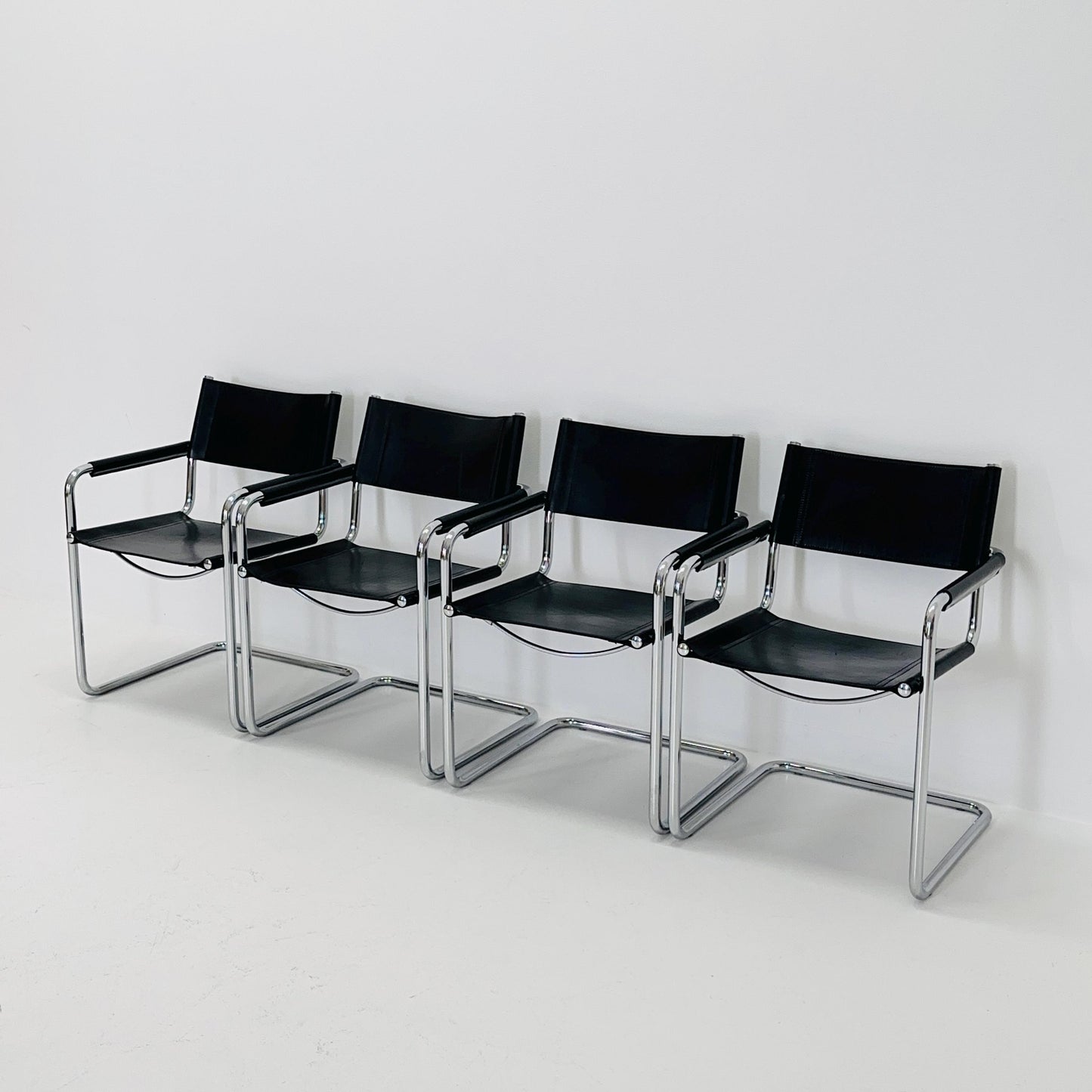 Set of 4 Mid century B34 Matteo Grassi Mg5 black leather cantilever chairs by Mart Stam italy 1980s