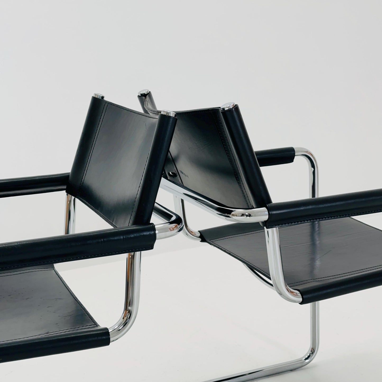 Set of 2 Mid century B34 Matteo Grassi Mg5 black leather cantilever chairs by Mart Stam italy 1980s
