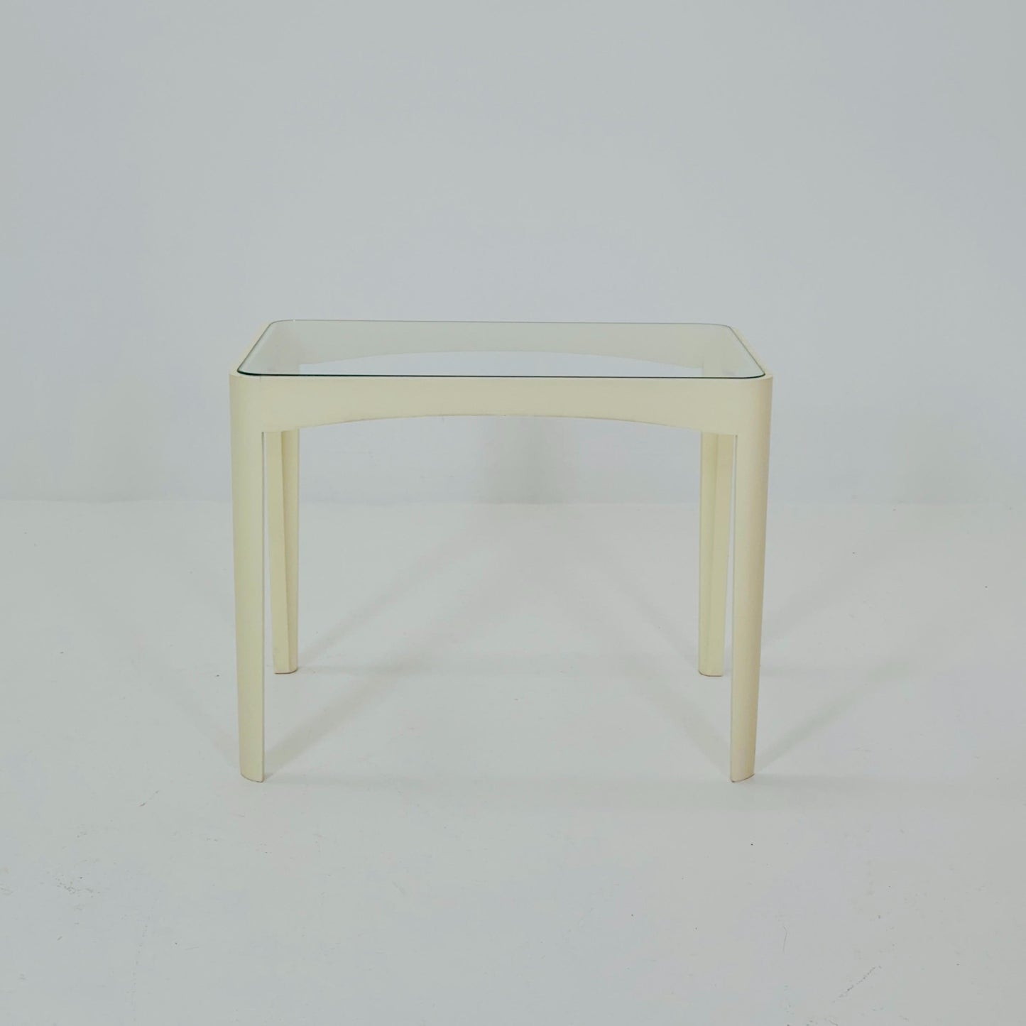 Mid century Space Age white side Table by Peter Ghyczy for Horn Germany , 1970s