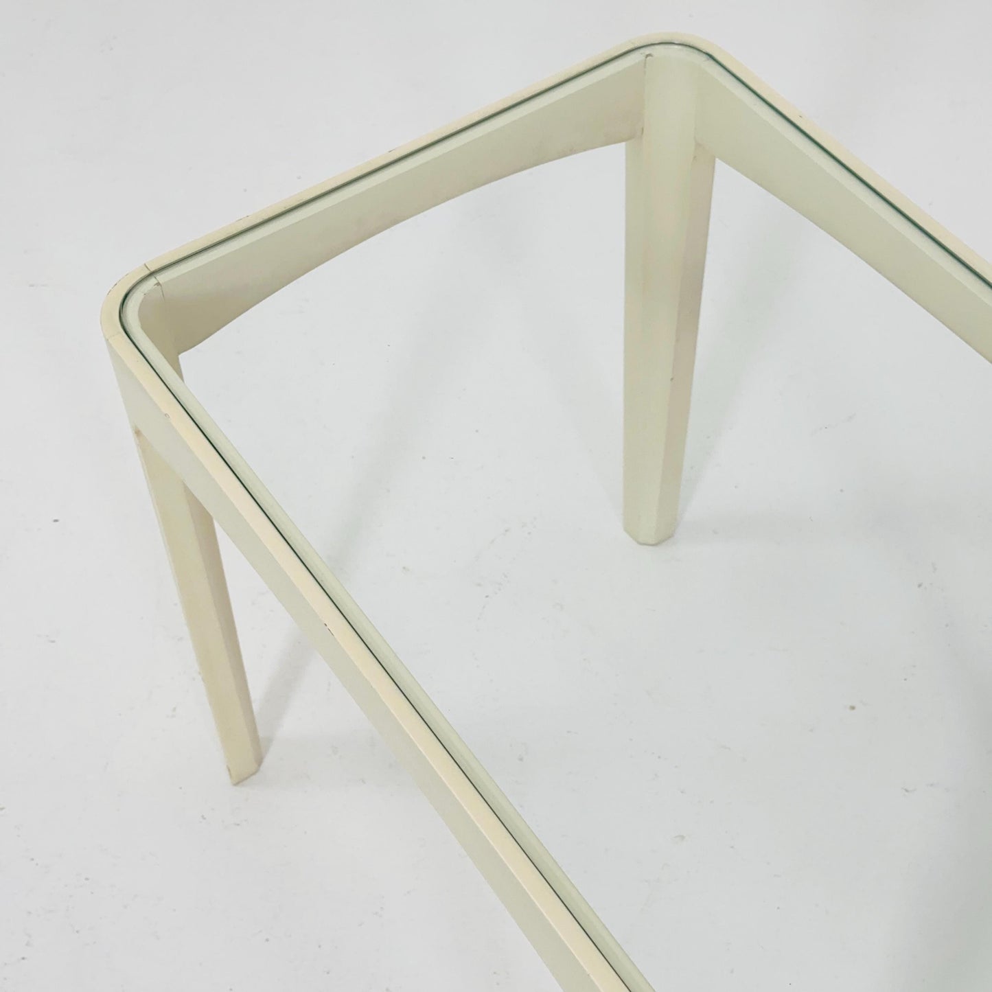 Mid century Space Age white side Table by Peter Ghyczy for Horn Germany , 1970s