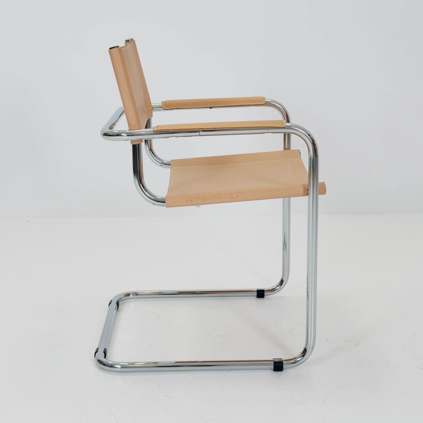 Mid-Century Bauhaus Tan leatheer Armchair by Centro Studio Italy, 1980s