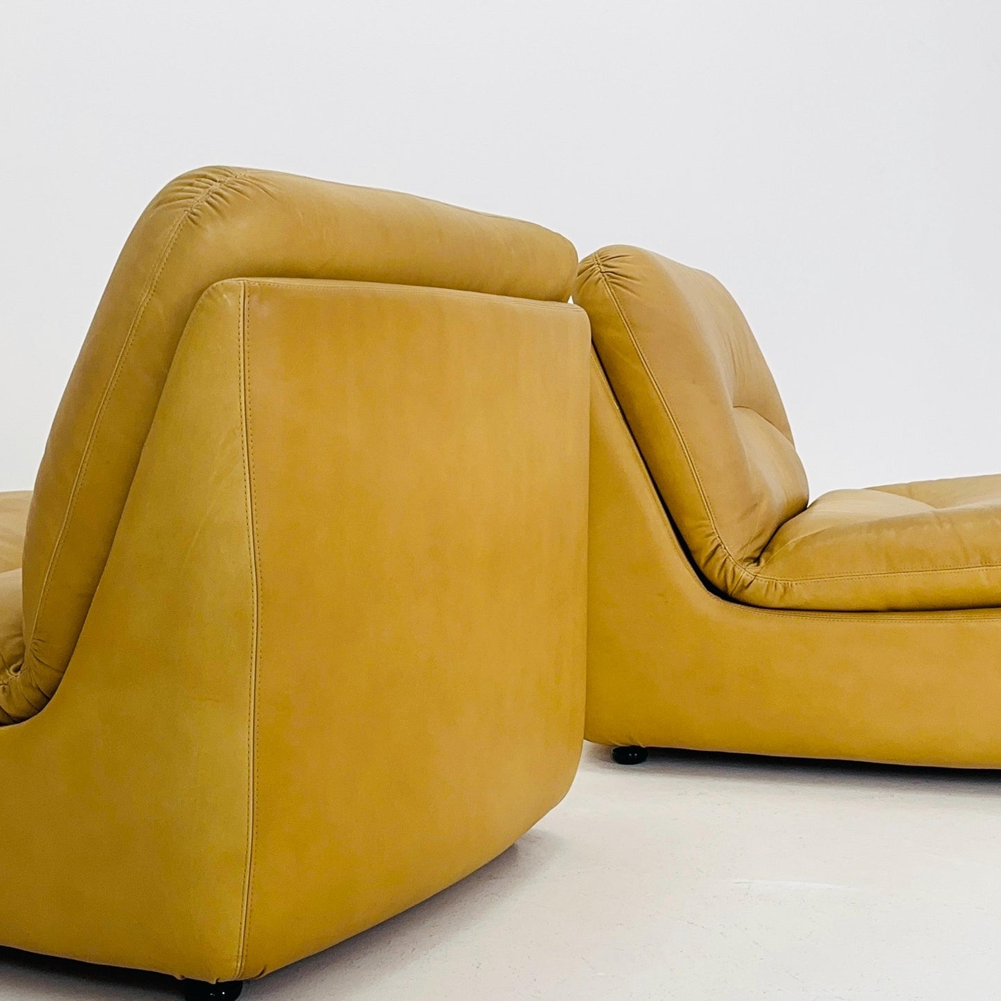 1 of 2 Mid-Century Leather Lounge Chair by Dreipunkt International, Germany, 1970s