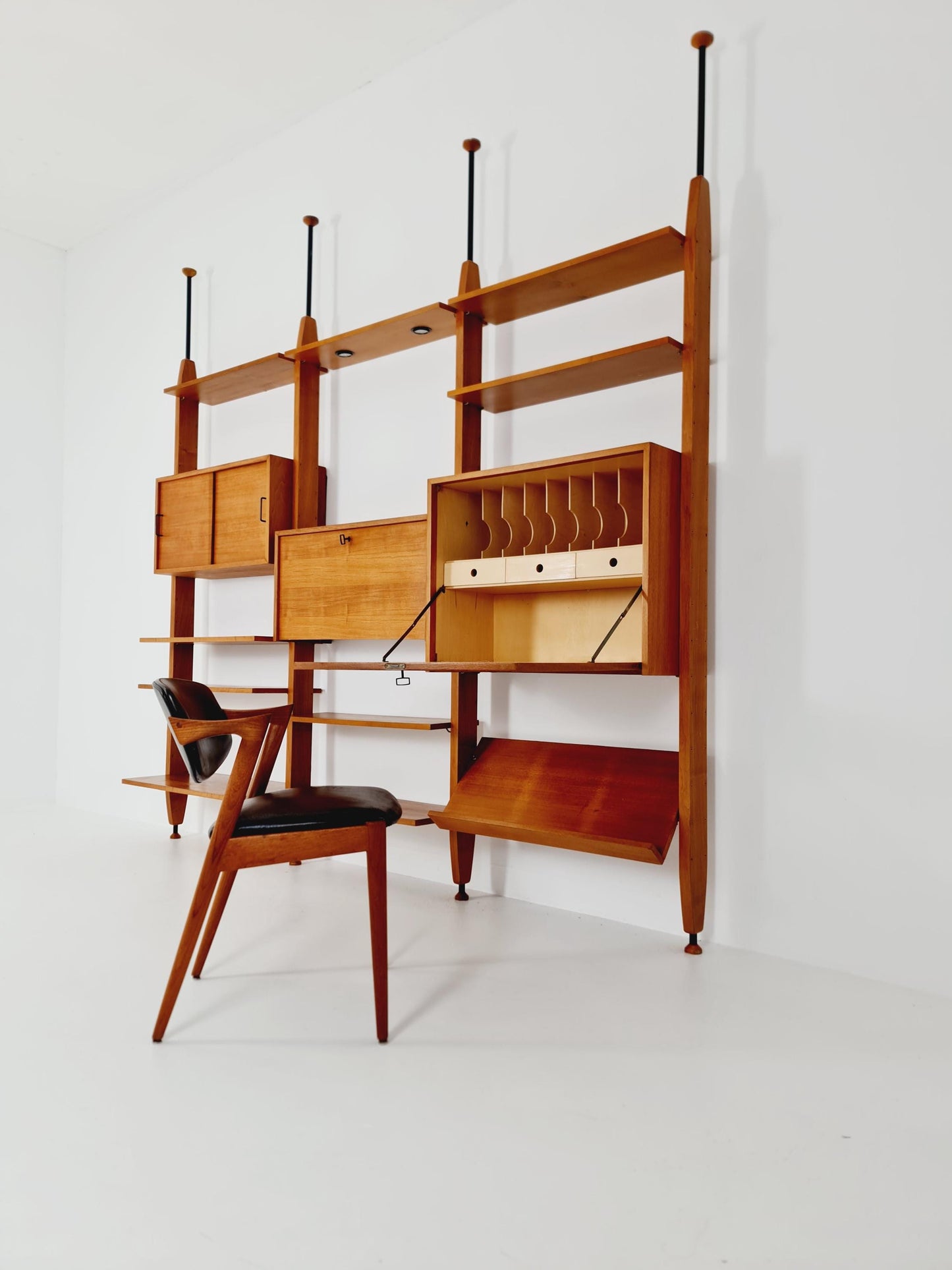 Rare Danish freestanding vintage Walnut bookshelf system /room Divider 1960s