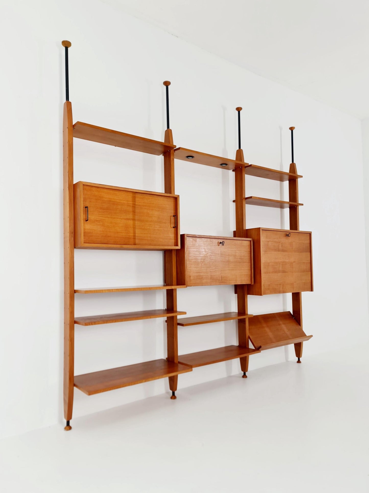 Rare Danish freestanding vintage Walnut bookshelf system /room Divider 1960s