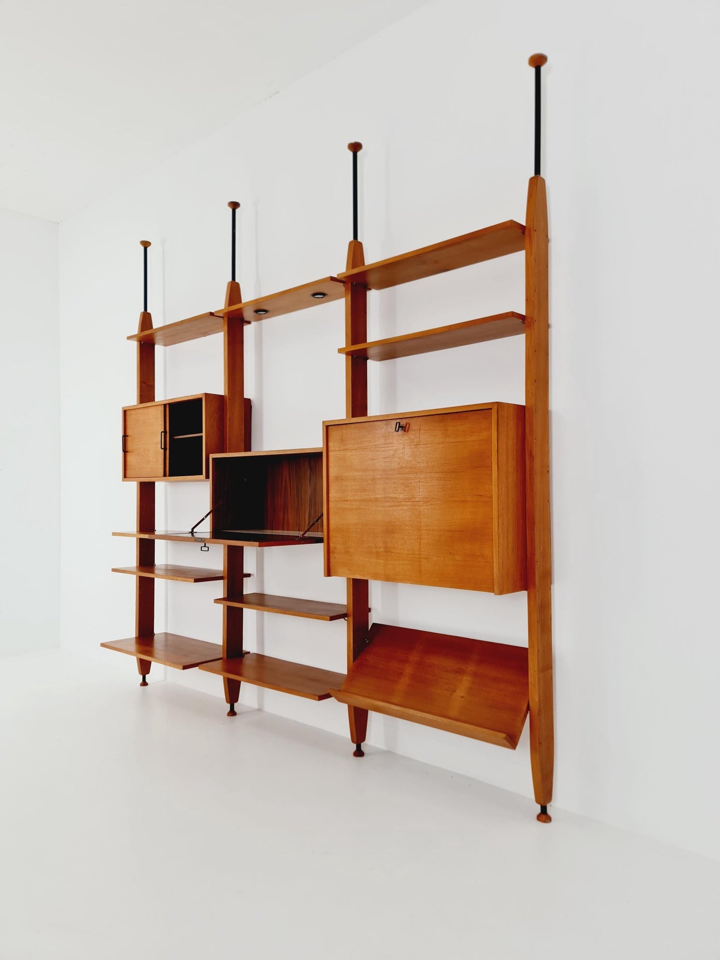 Rare Danish freestanding vintage Walnut bookshelf system /room Divider 1960s