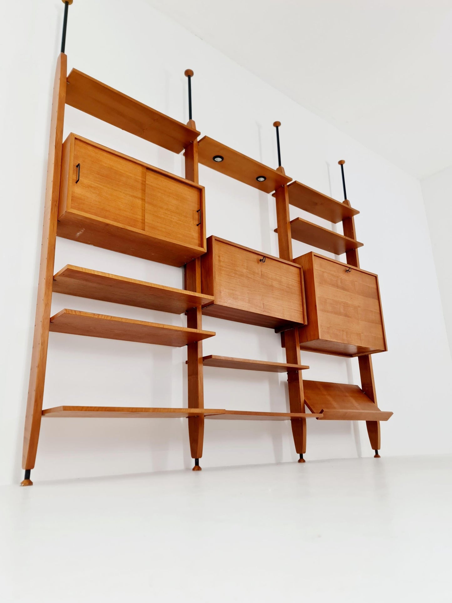 Rare Danish freestanding vintage Walnut bookshelf system /room Divider 1960s