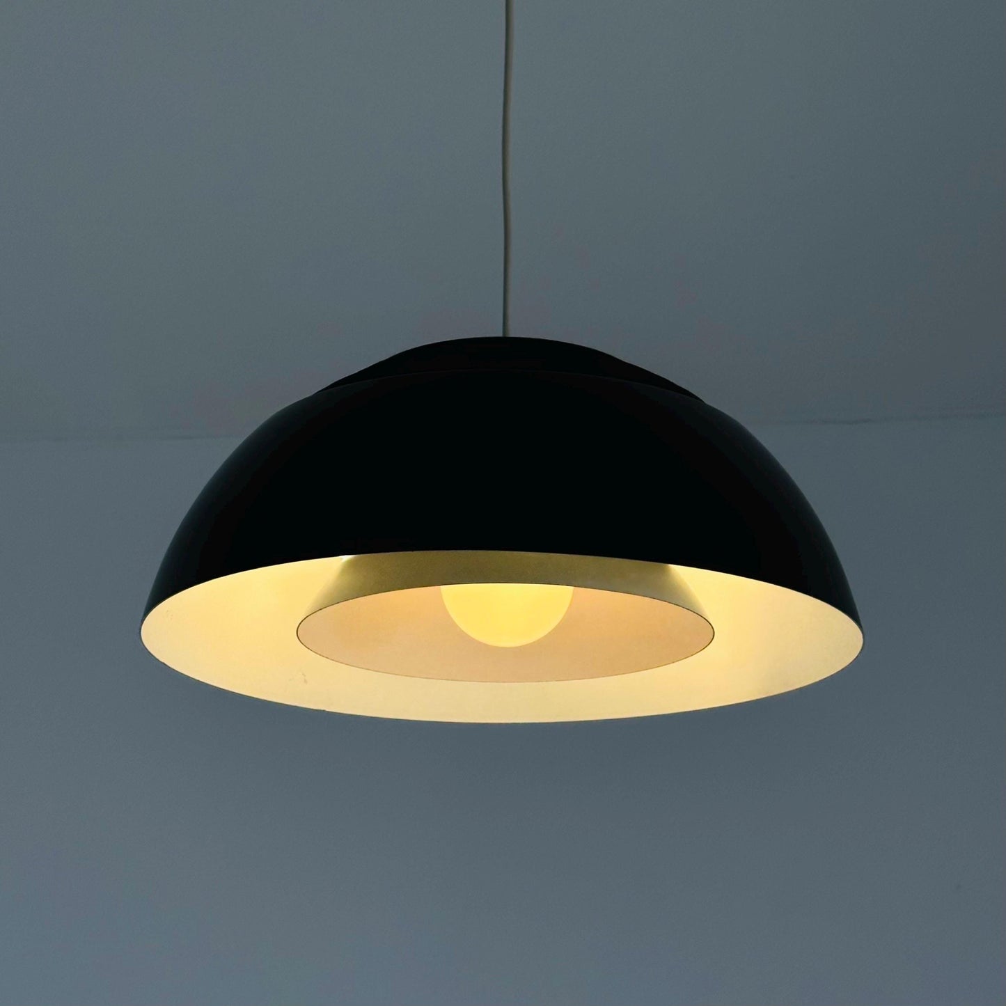 Mid century AJ Royal 500 hanging lamp by Arne Jacobsen for Poulsen 1960s