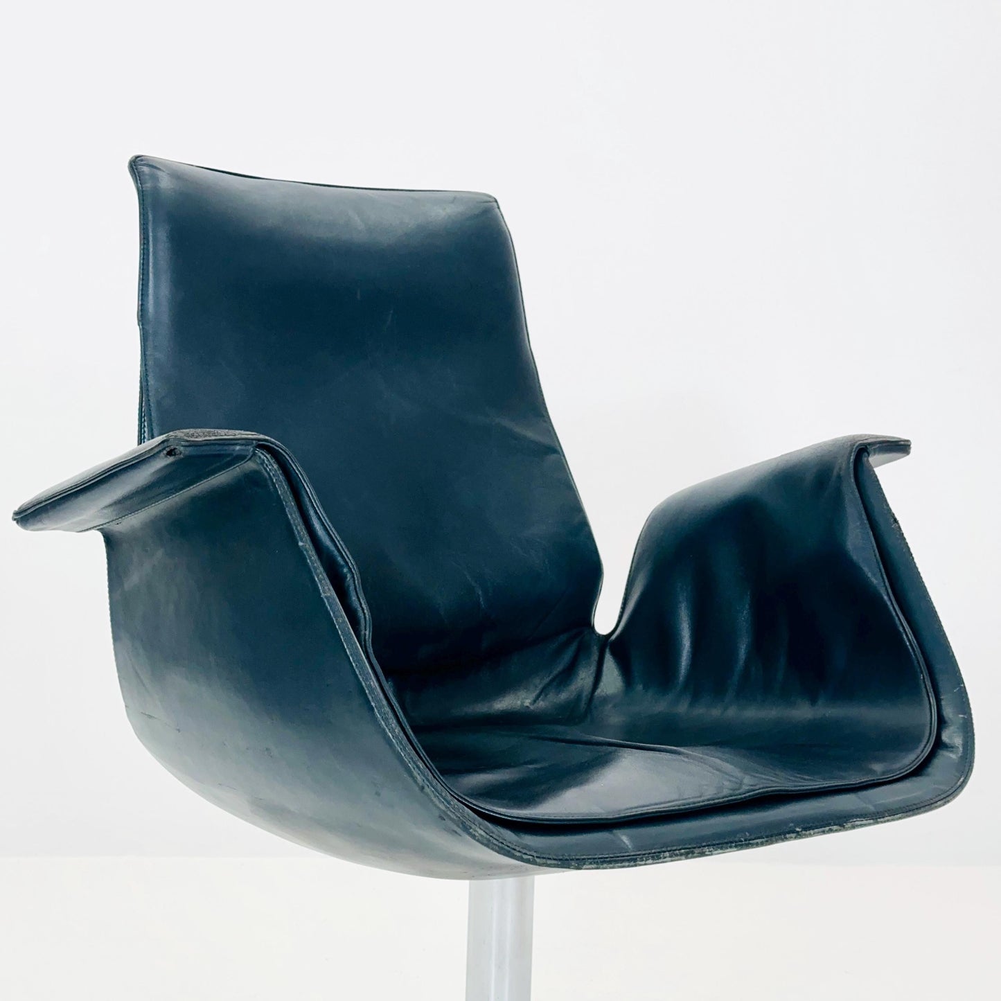 Mid centruy Tulip dark green Desk Chair Modell 6727 by Preben Fabricius & Jørgen Kastholm – for Walter Knoll, 1960s by Kill