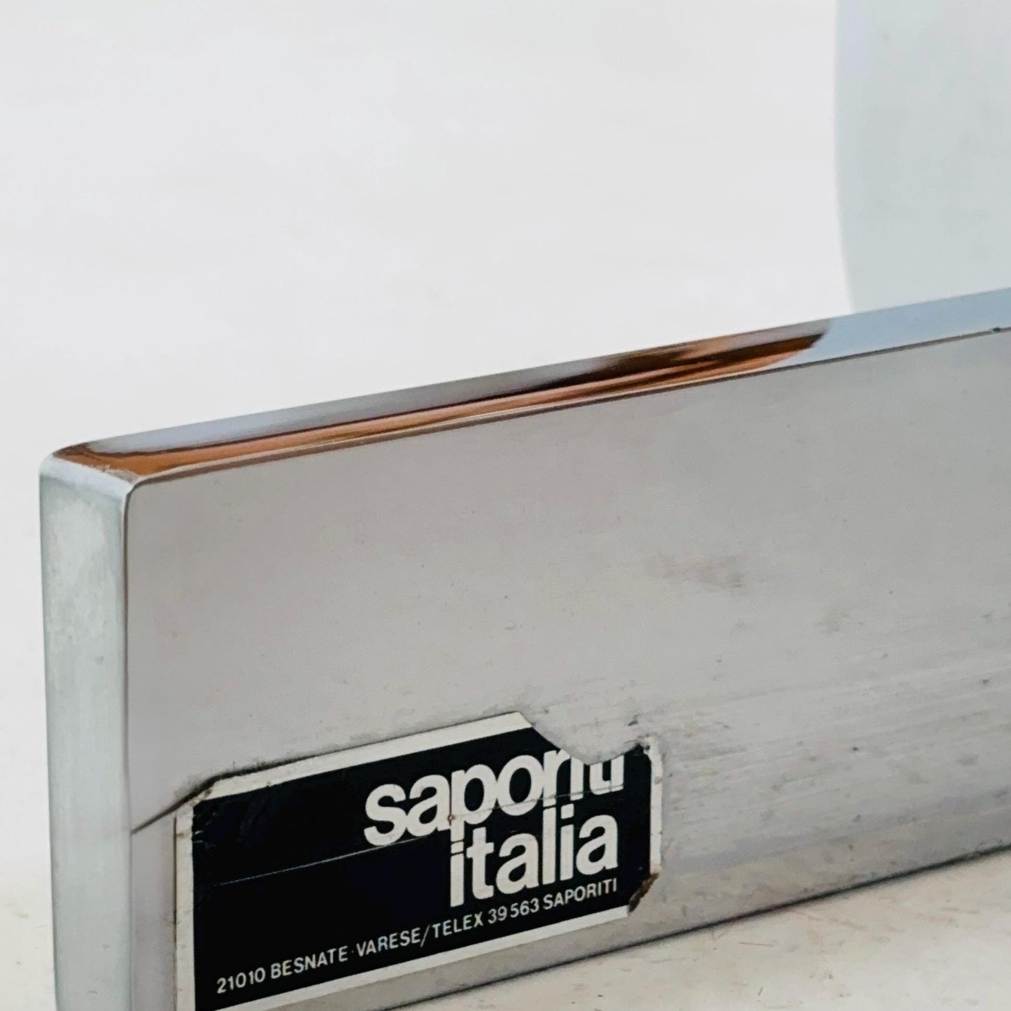 1 of 2 Mid-Century “Wave” Tan leather Lounge Chairs by Giovanni Offredi for Saporiti Italy, 1970s