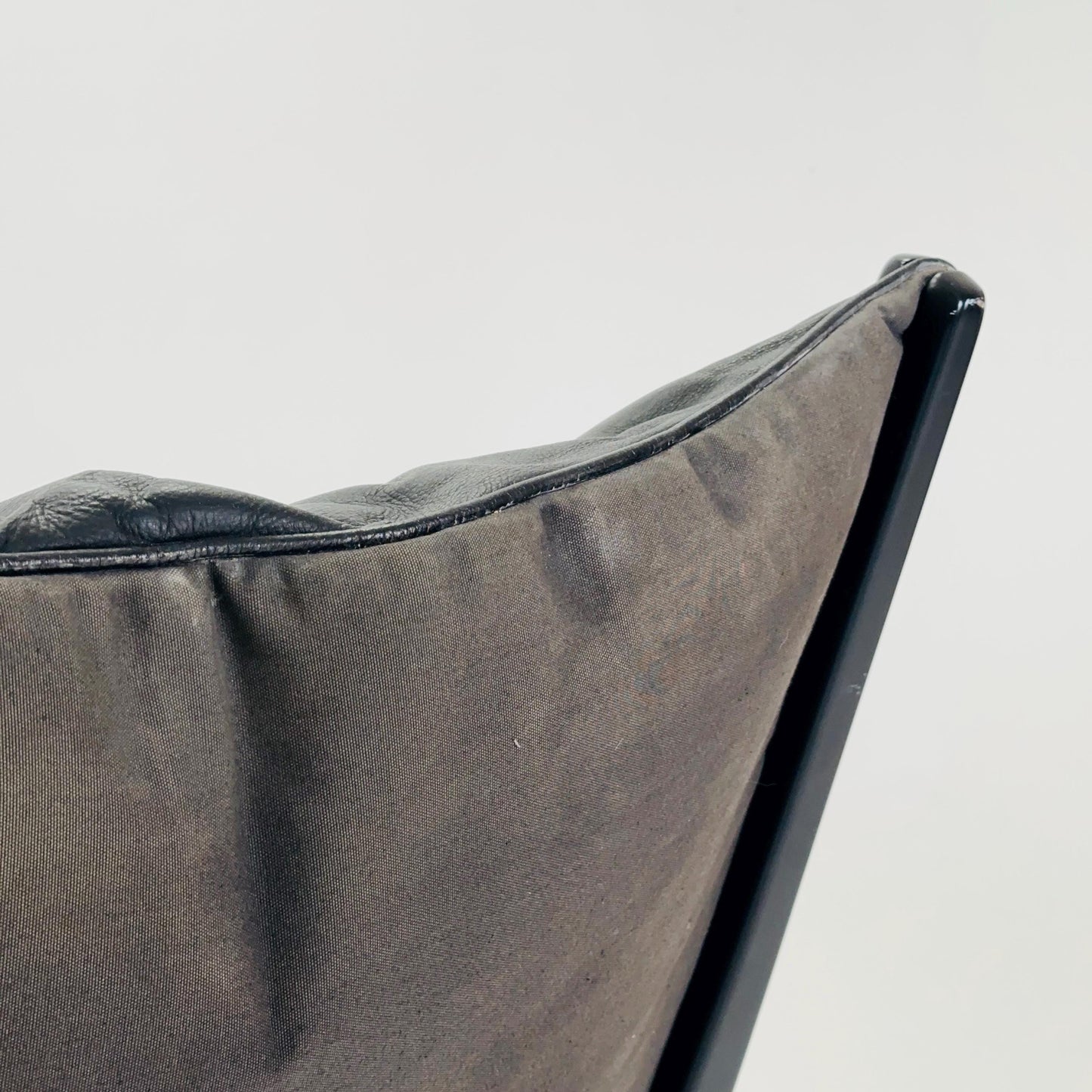 mid century modern black leather lounge chair by Ingmar Relling for Westnofa, 1980s Norway