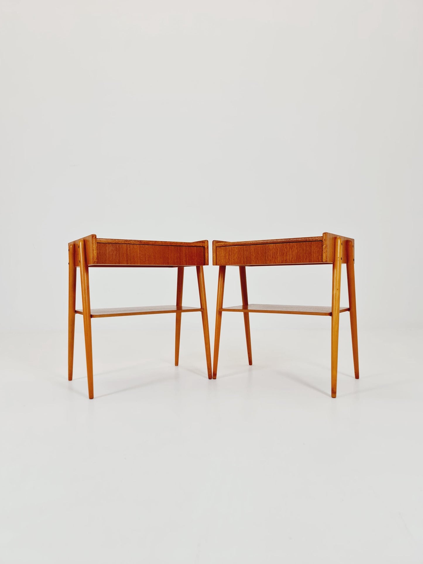 Pair of Swedish Midcentury Teak Vintage Side table/ Bedside table/ Night stand by Carlström & Co, 1960s