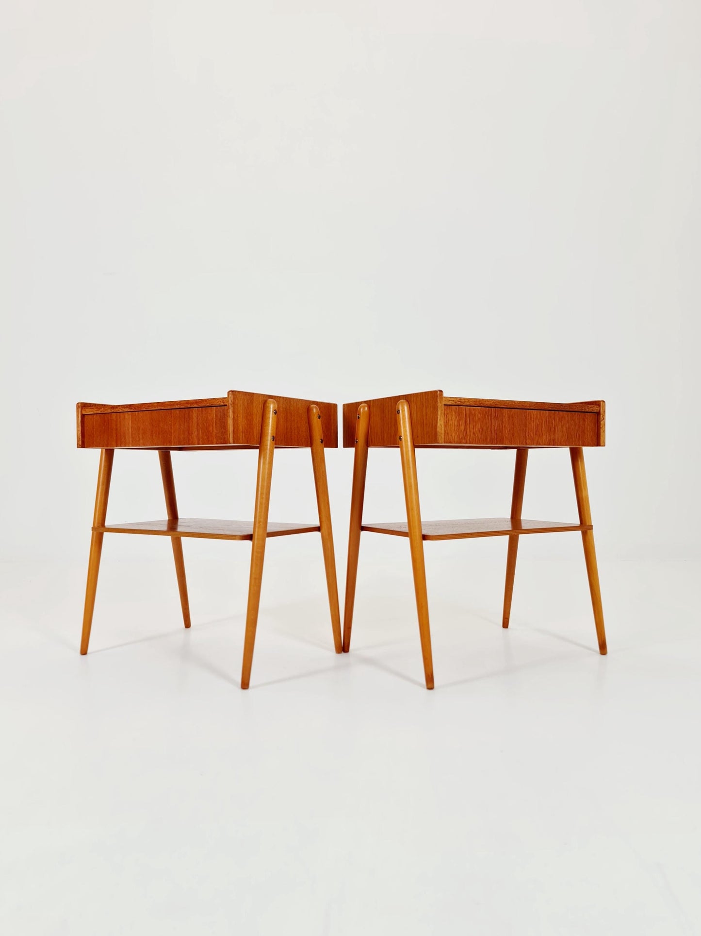 Pair of Swedish Midcentury Teak Vintage Side table/ Bedside table/ Night stand by Carlström & Co, 1960s
