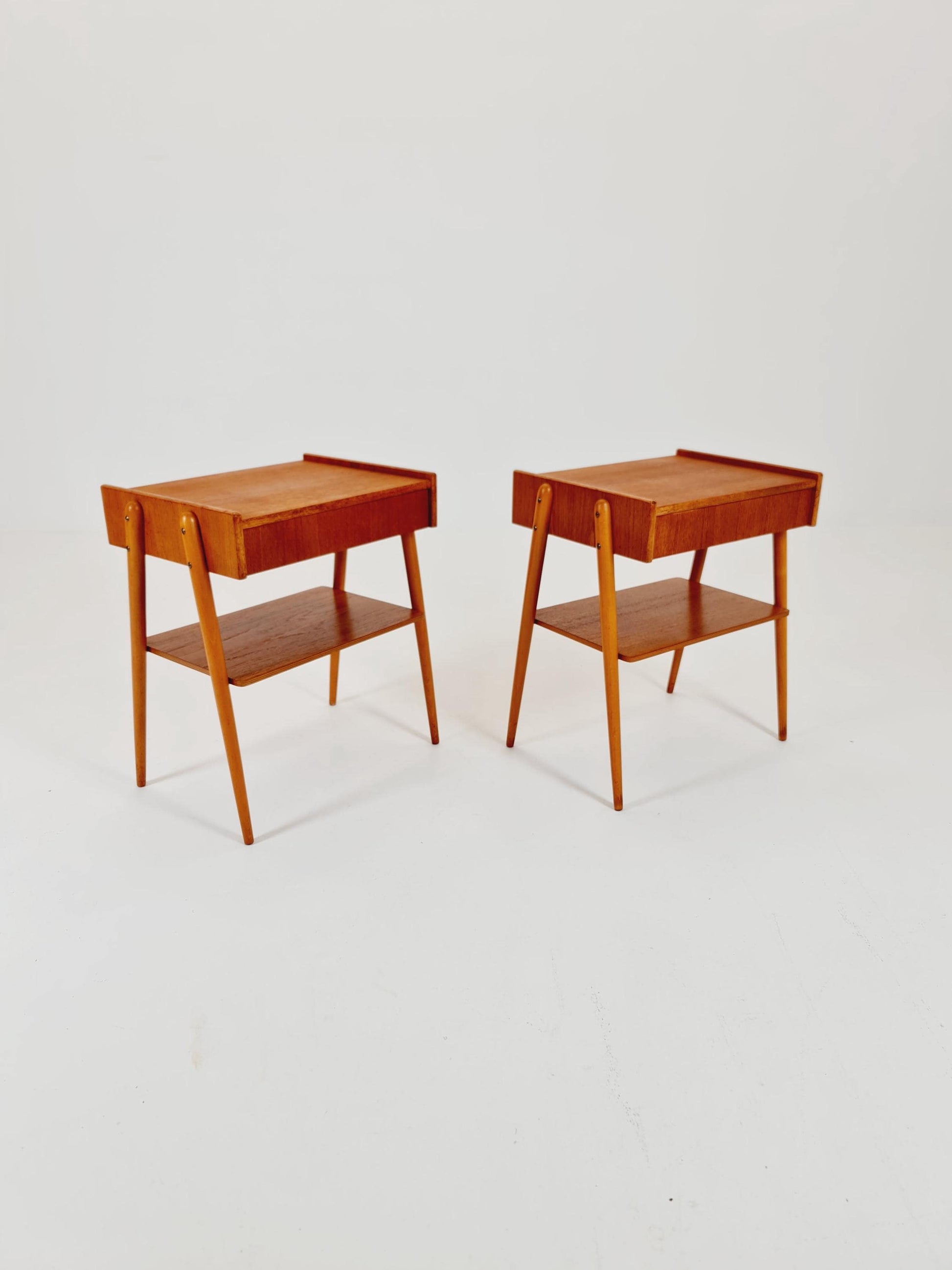 Pair of Swedish Midcentury Teak Vintage Side table/ Bedside table/ Night stand by Carlström & Co, 1960s