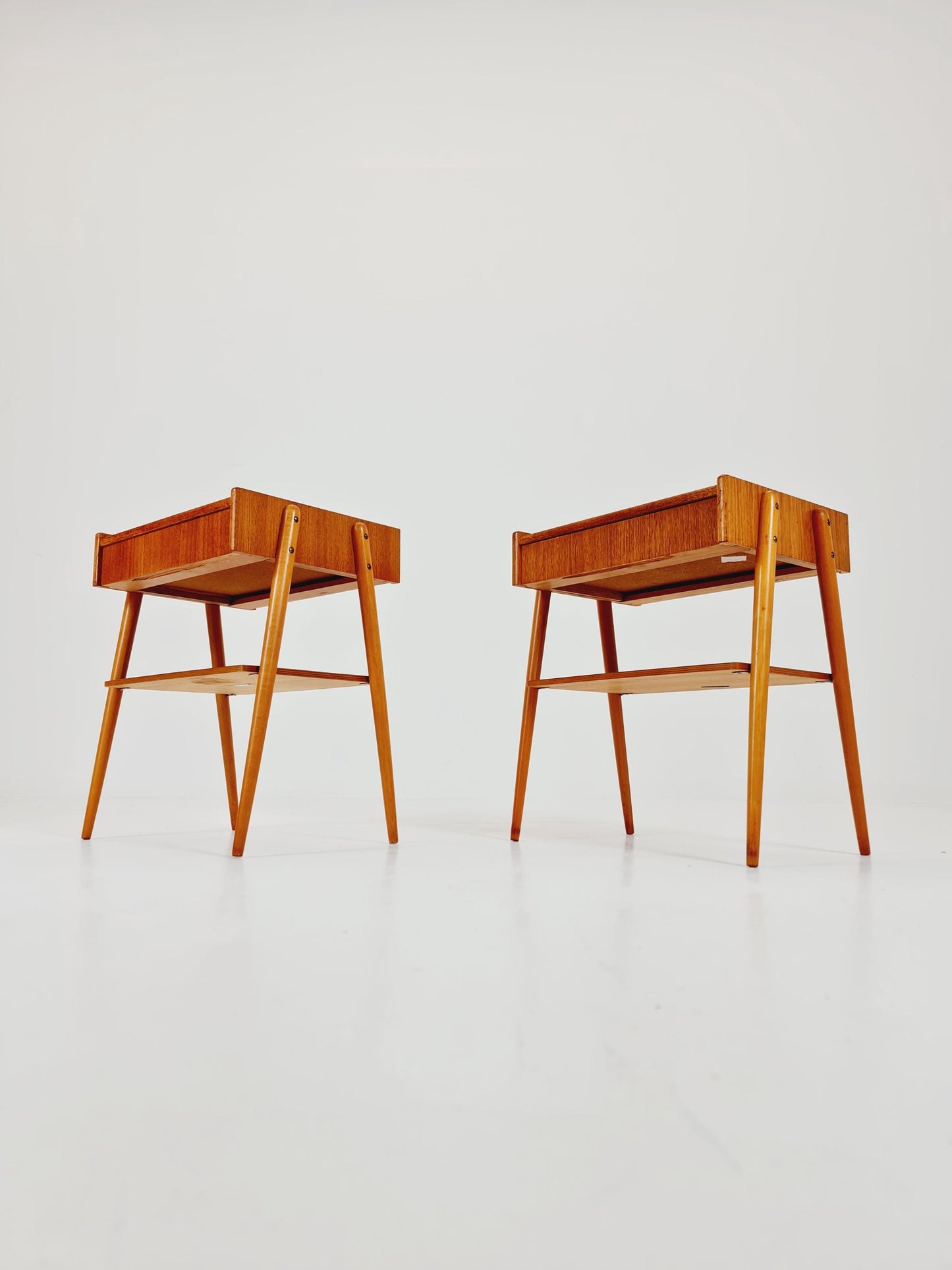 Pair of Swedish Midcentury Teak Vintage Side table/ Bedside table/ Night stand by Carlström & Co, 1960s