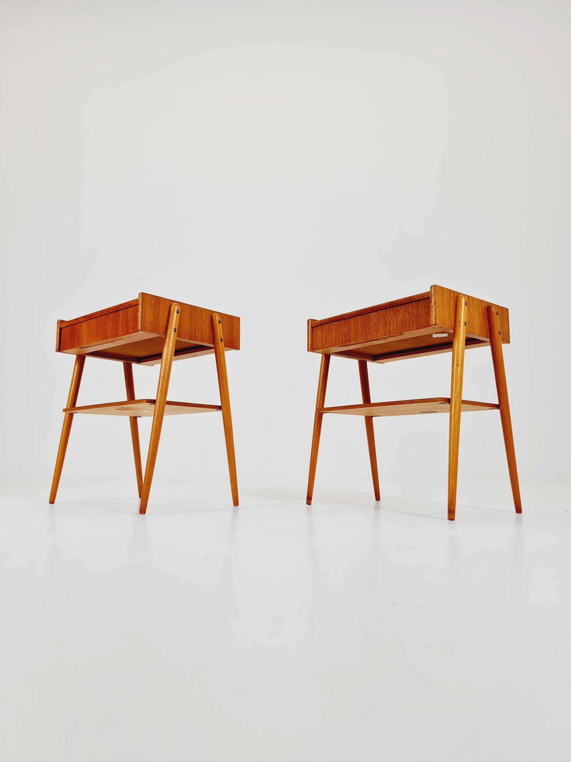 Pair of Swedish Midcentury Teak Vintage Side table/ Bedside table/ Night stand by Carlström & Co, 1960s