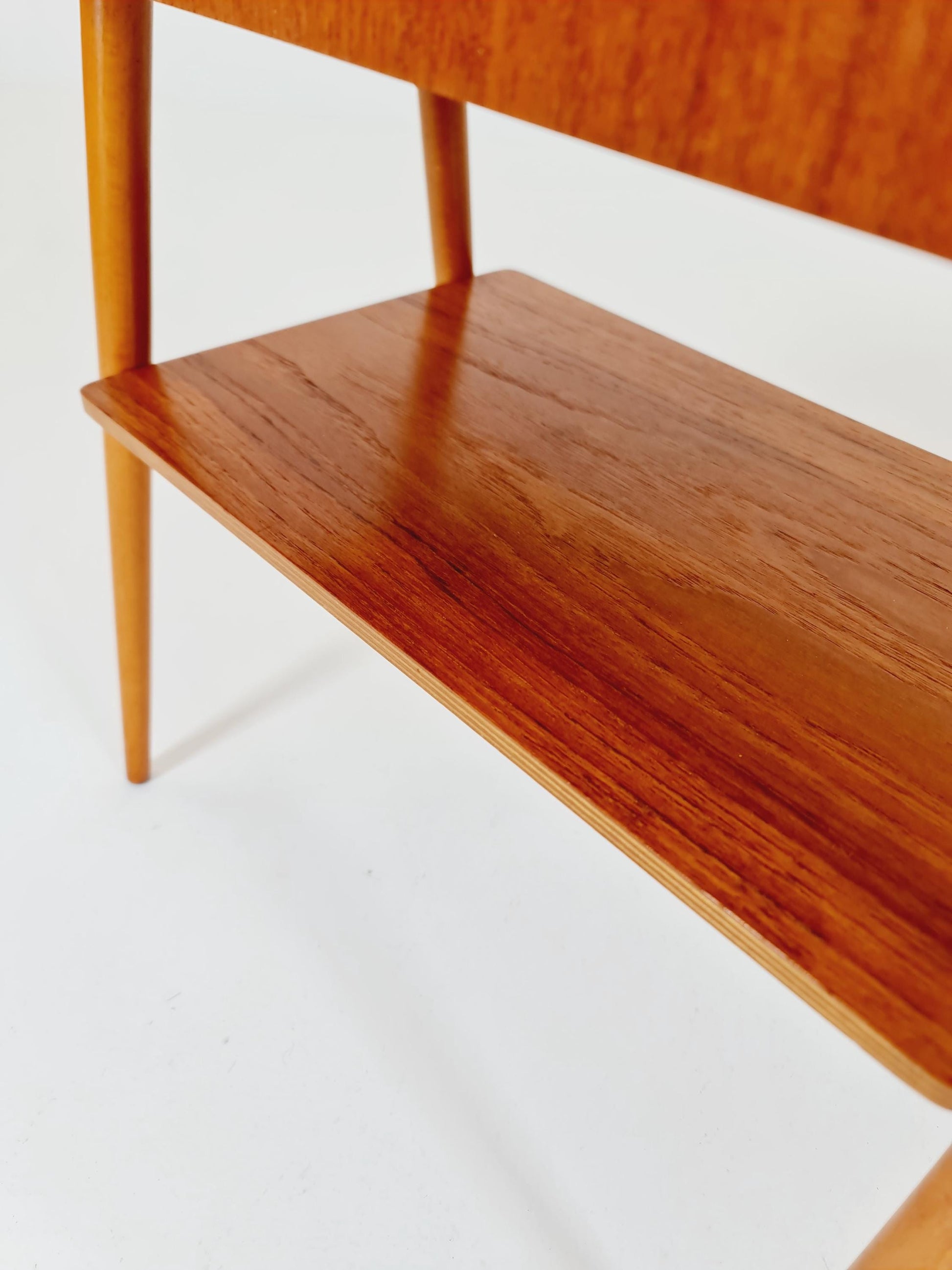 Pair of Swedish Midcentury Teak Vintage Side table/ Bedside table/ Night stand by Carlström & Co, 1960s