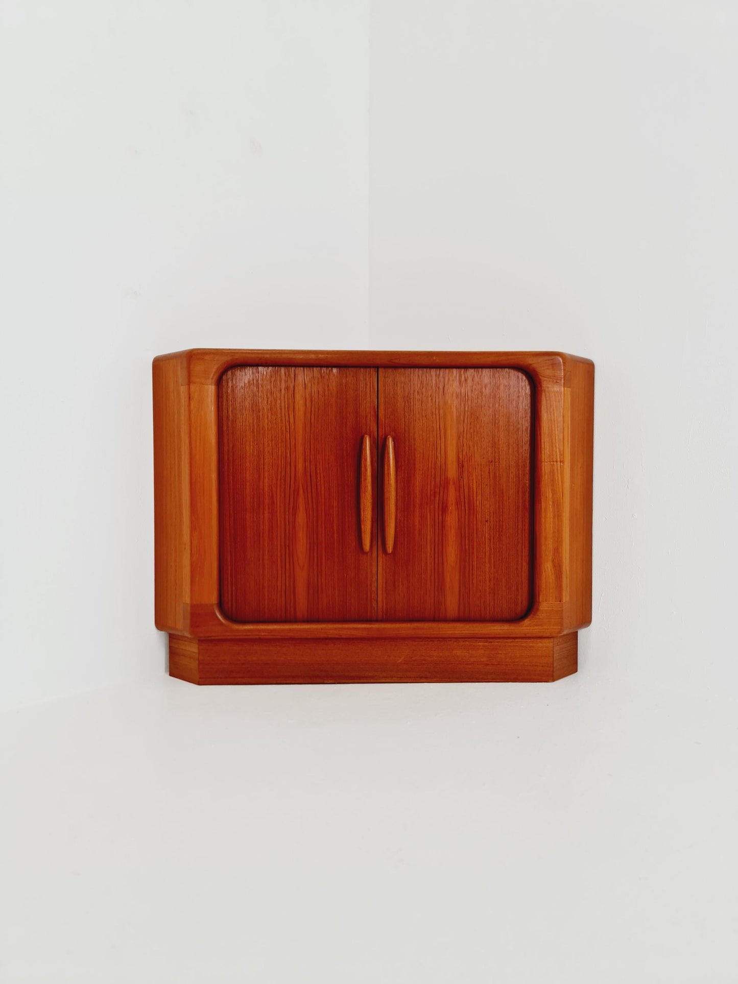 Mid Century Modern danish corner cabinet teak By Dyrlund , 1960s