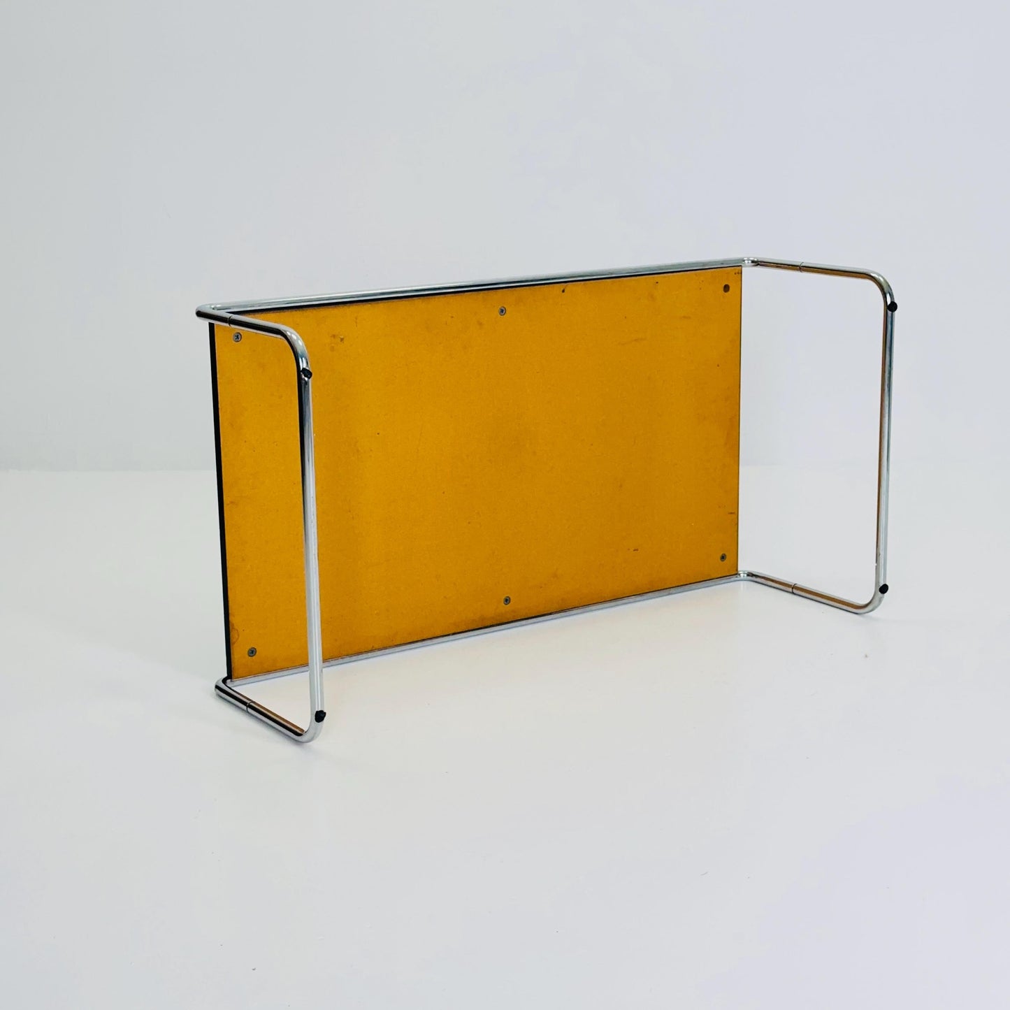 Mid century Bauhaus design coffee tables by Marcel Breuer 'Laccio' Italy 1980s