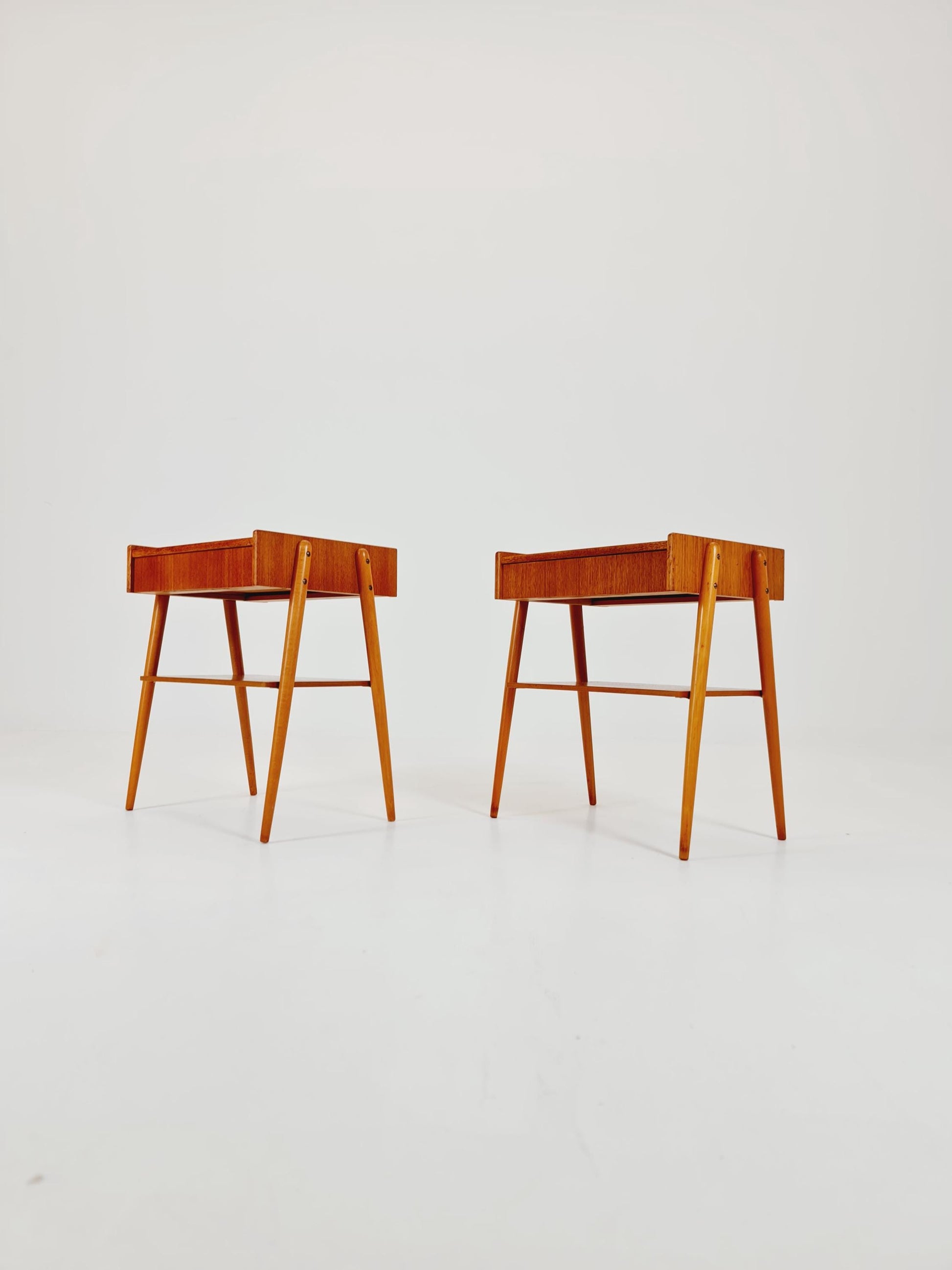 Pair of Swedish Midcentury Teak Vintage Side table/ Bedside table/ Night stand by Carlström & Co, 1960s