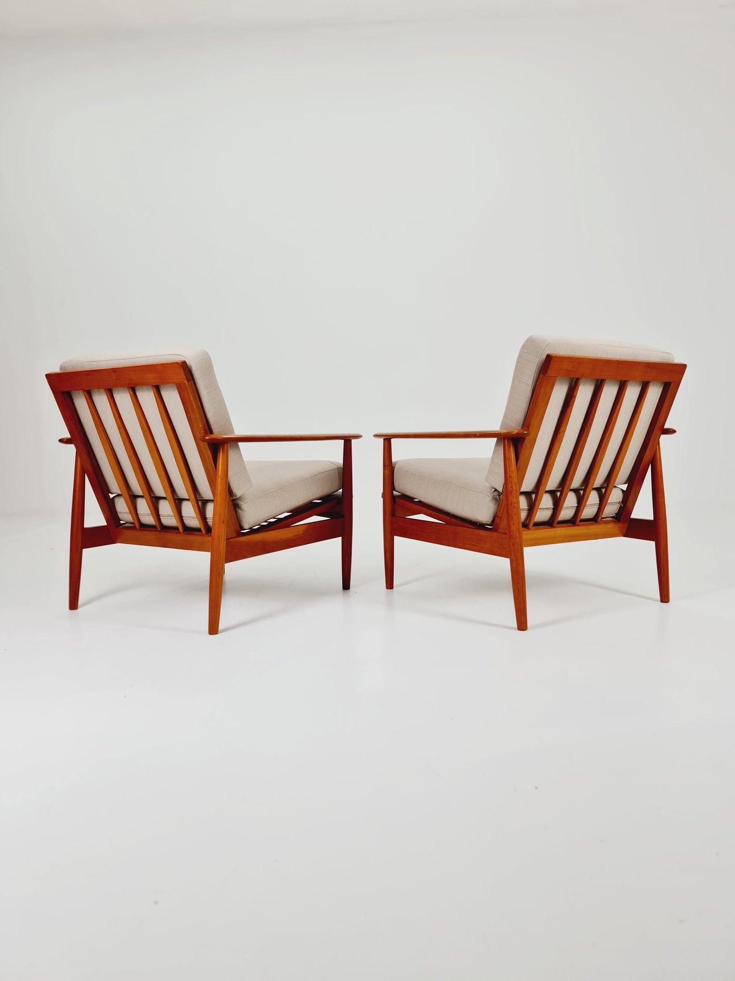 Mid-century pair of German lounge armchair, 1960s