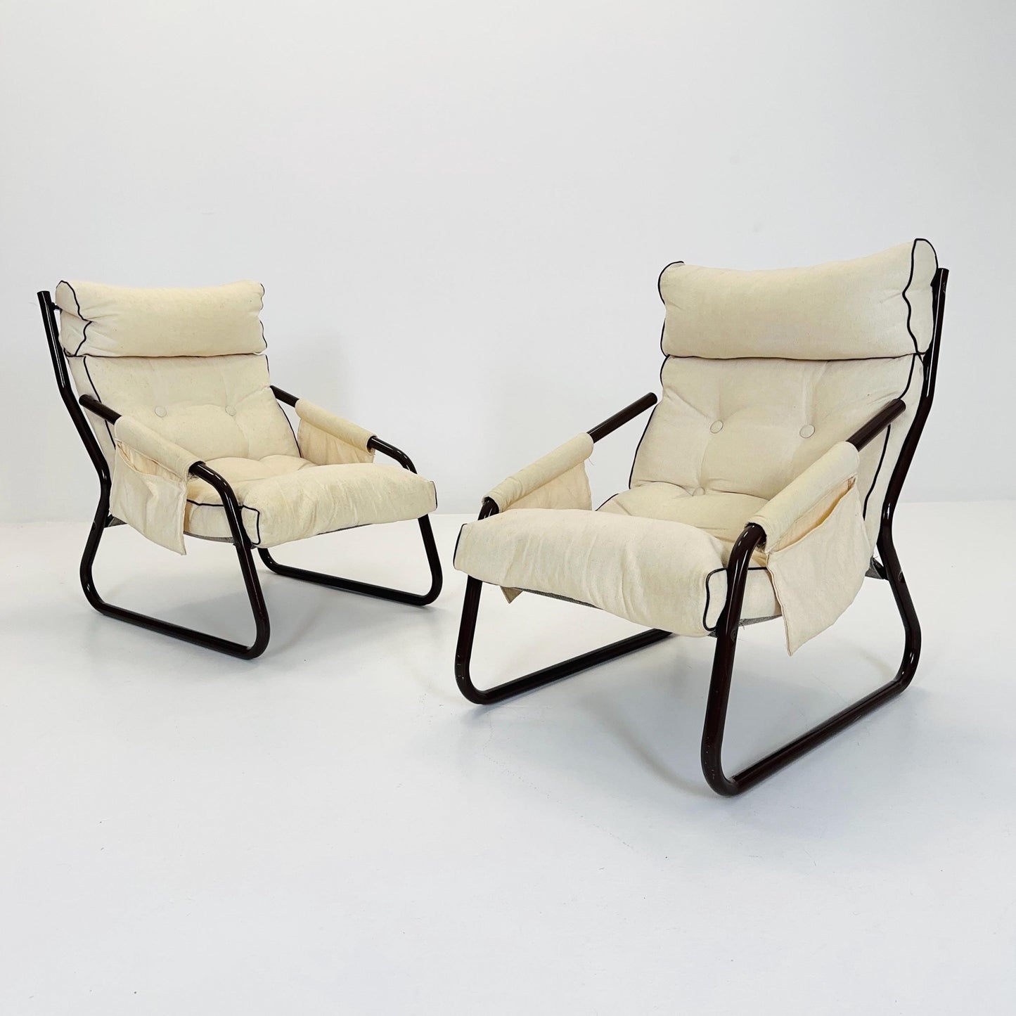 Set of 2 Rare 1970s IKEA Lounge Chairs by Gillis Lundgren – White-Beige Fabric MCM Armchairs with Magazine Pockets Sweden 1980s