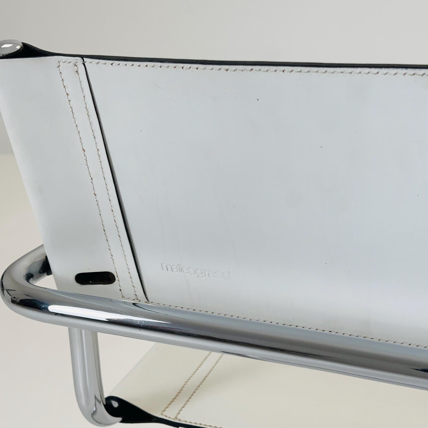 Mid century B34 Matteo Grassi Mg5 white leather cantilever chair by Mart Stam italy 1980s