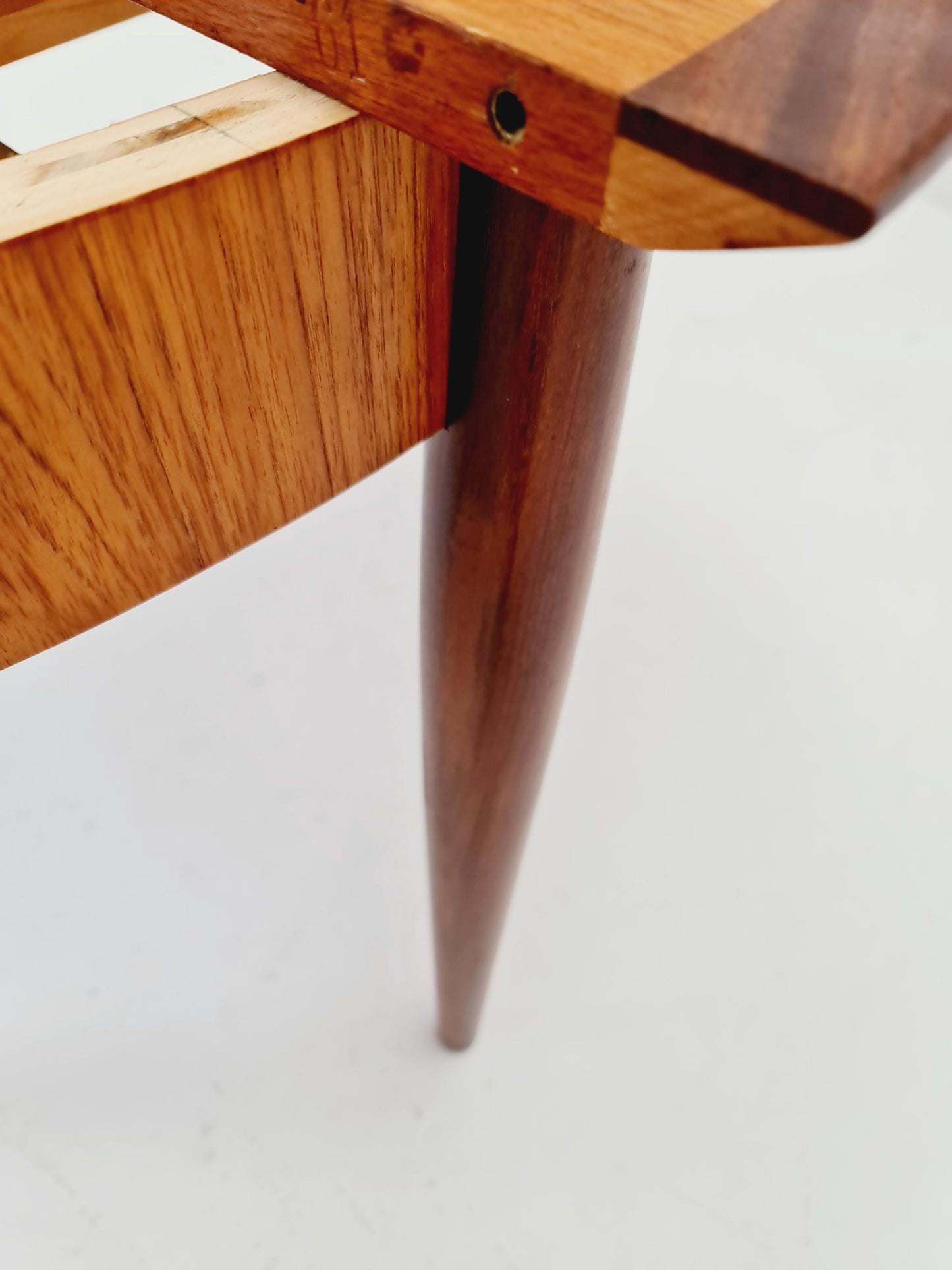 Round German Teak & Walnut Dining Table from Lübke, 1960s