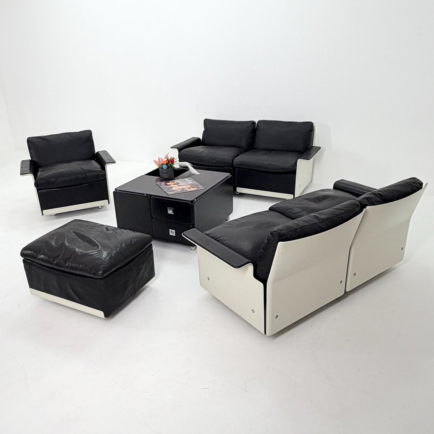 Mid century Ultra-Rare Space Age two seater sofa RZ62 by Dieter Rams for Vitsoe, 1960s Germany