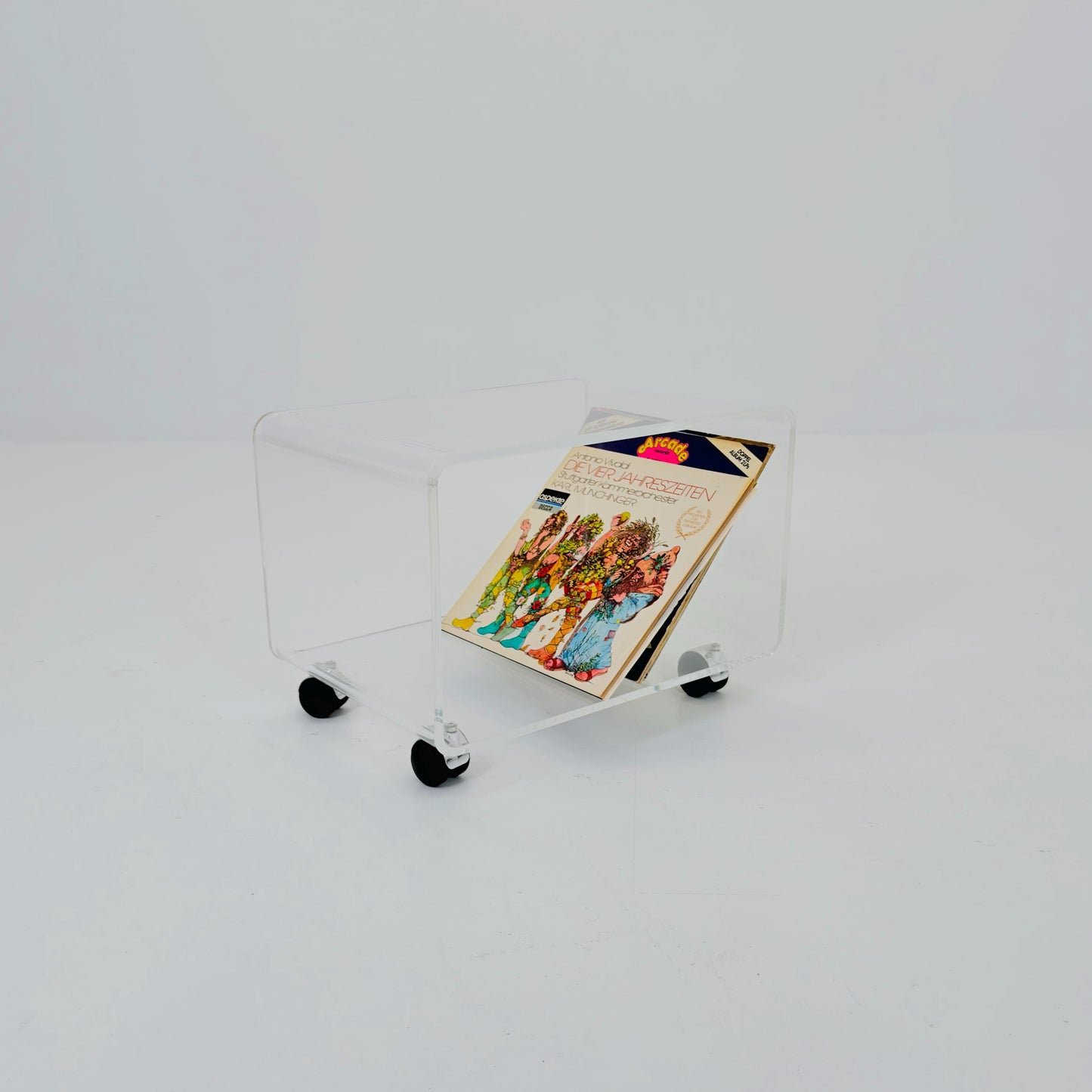 Space age Plexiglass Trolley-side table by Michel Dumas for Roche Bobois 1970s