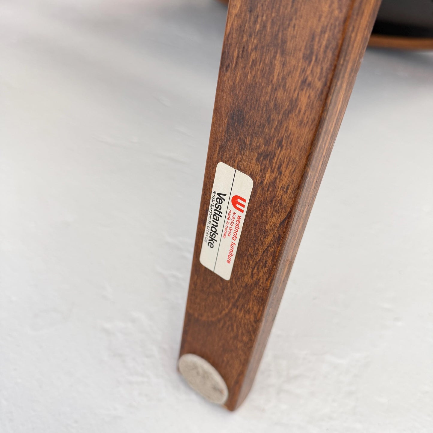 Set of 2 Mid century Ingmar Relling Danish Modern Siesta leather Chair low Back and Armrests from Westnofa Norway 1960s