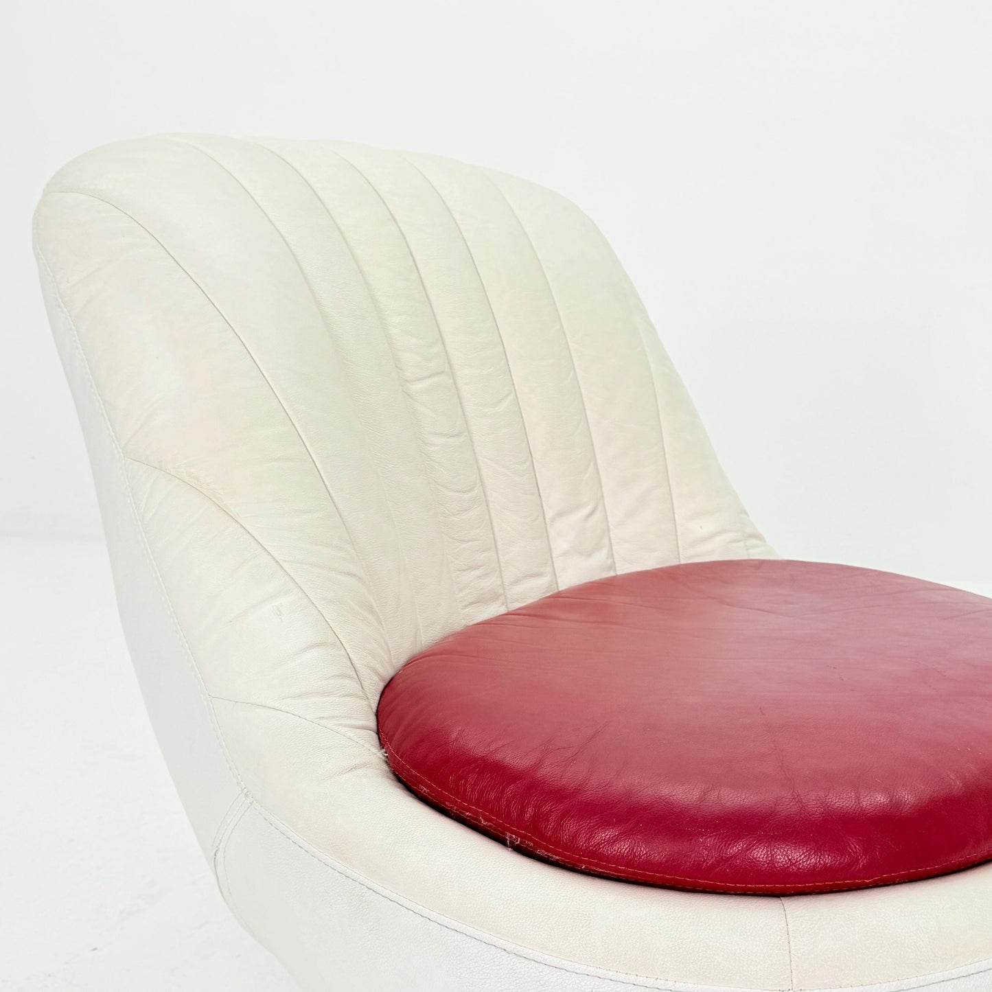 Mid Century Space Age Swivel Lounge Chair – White & Red Leather, Germany 1970s,