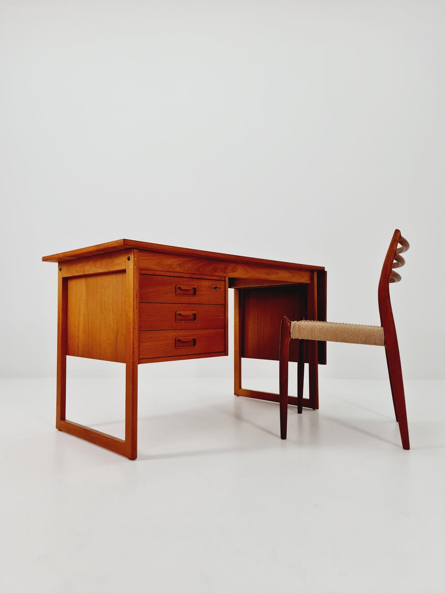Mid century Danish leaf Drop teak desk By Vi-Ma Möbler, 1960s