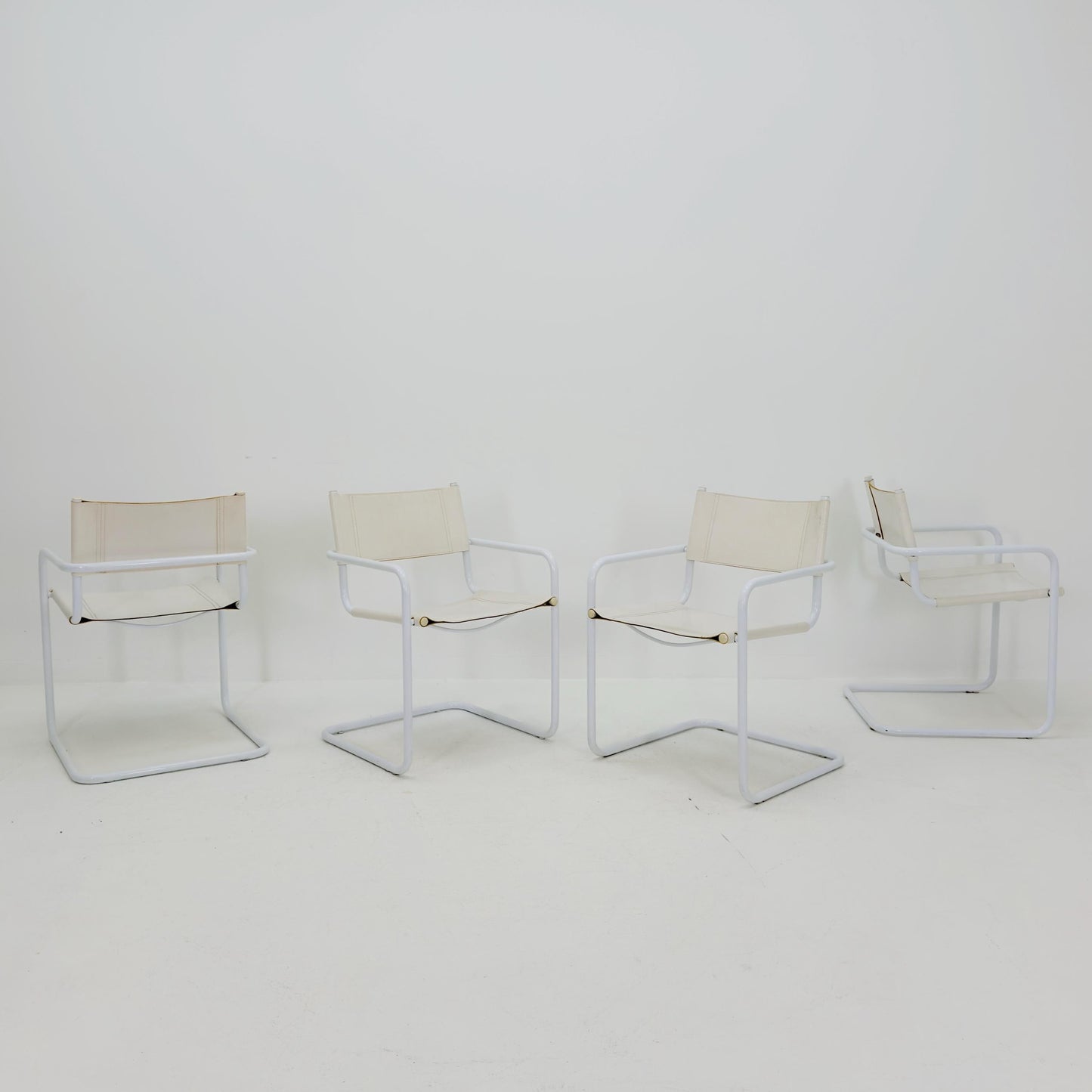 Set of 4 Mid Century Bauhaus Dining Chairs by Mart Stam & Marcel Breuer for Fasem Italy, 1980s – Rare All White Edition Cantilever Chairs