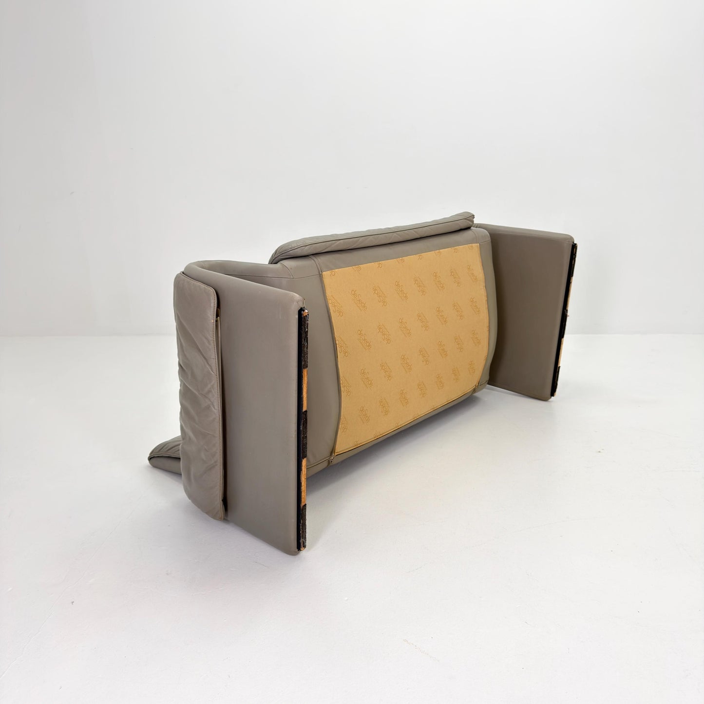 Mid-Century De Sede DS-2011/01 Gray leather 2 seats -sofa , 2011 Switzerland