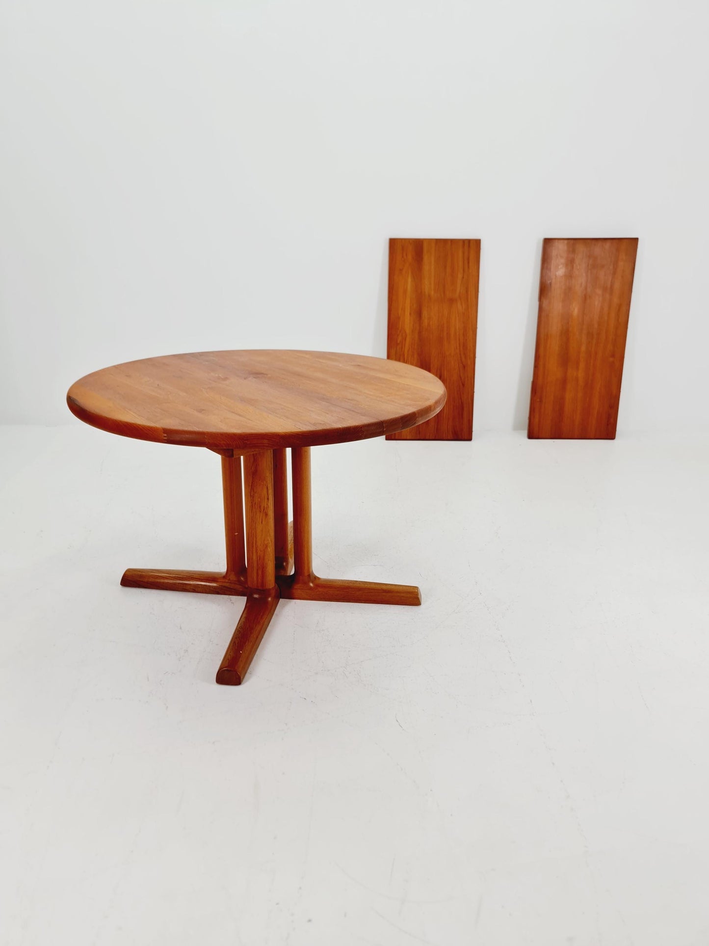Mid century extendable Danish Modern Solid Teak XXL dining table by Dyrlund MöbelFabrik , 1970s