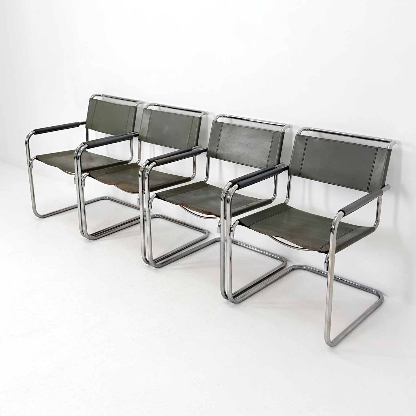 Set of 2 Iconic gray Leather S34 Cantilever Chairs by Mart Stam for Thonet – Bauhaus Design, 1980s Germany