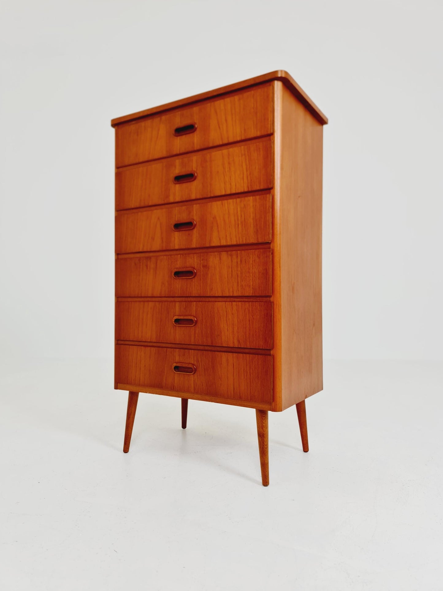 Midcentury danish design chest of drawers / drawer dresser /6 drawers cabinet, 1960s