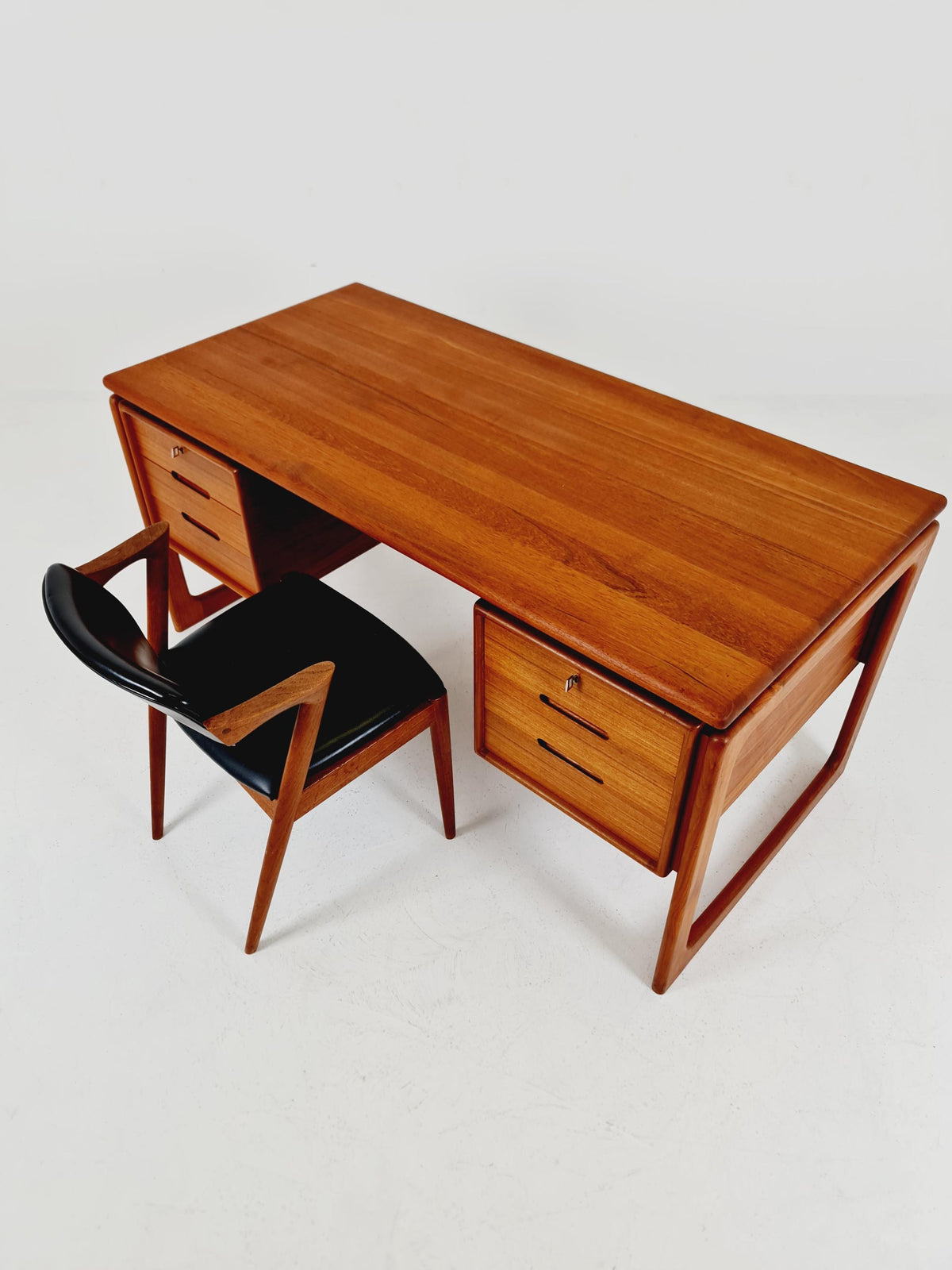 Rare Danish Solid Teak Desk by Dyrlund Møbelfabrik, 1960s