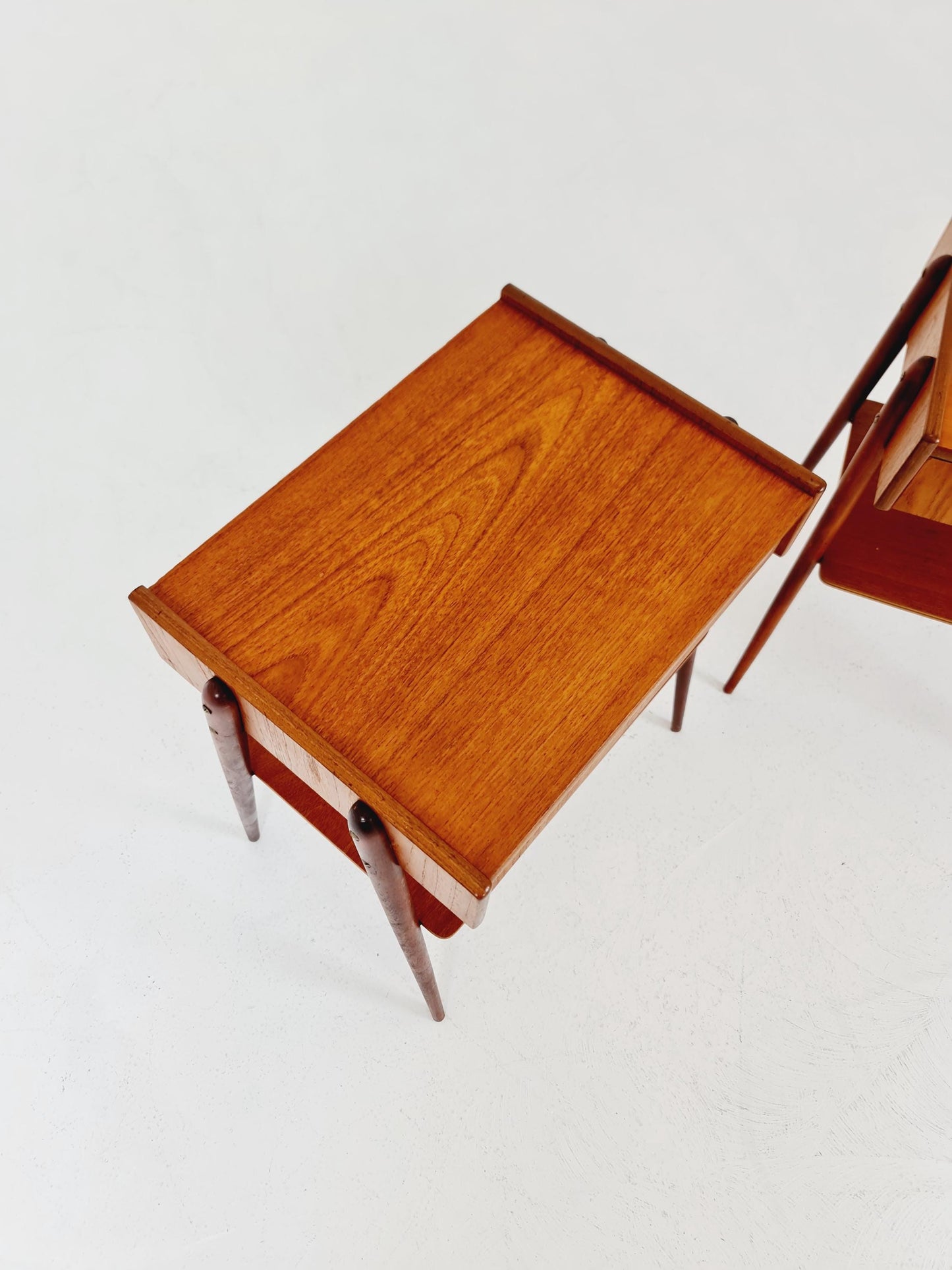 Pair of Swedish Midcentury Teak Vintage Side table/ Bedside table/ Night stand by Carlström & Co, 1960s