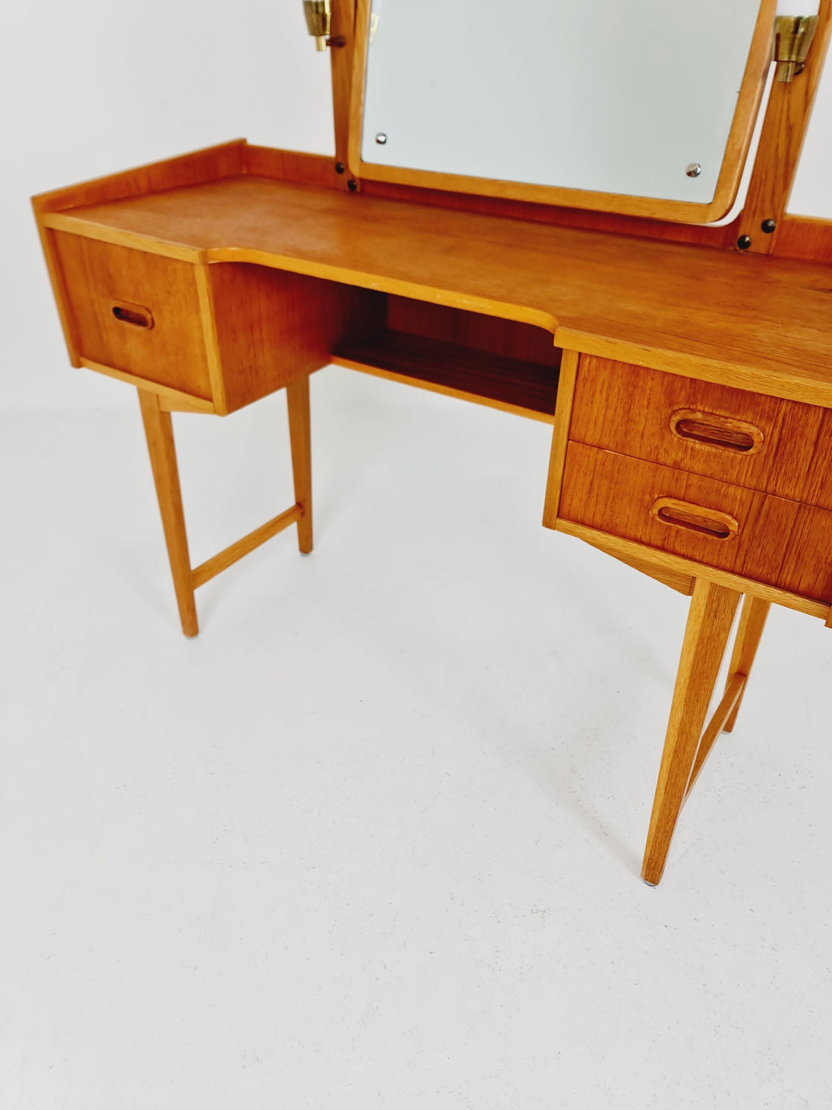 Mid Century Modern Danish Teak vanity table make up table With Lighting by Fröseke for AB nybrofabriken, 1960s