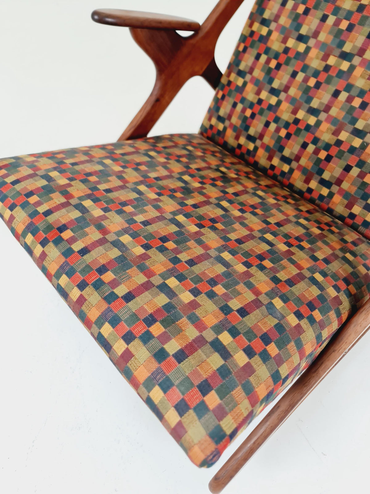 Ultra Rare Mid-Century Modern Rosewood Rocking Chair – Sculptural Frame & Vintage, 1960s